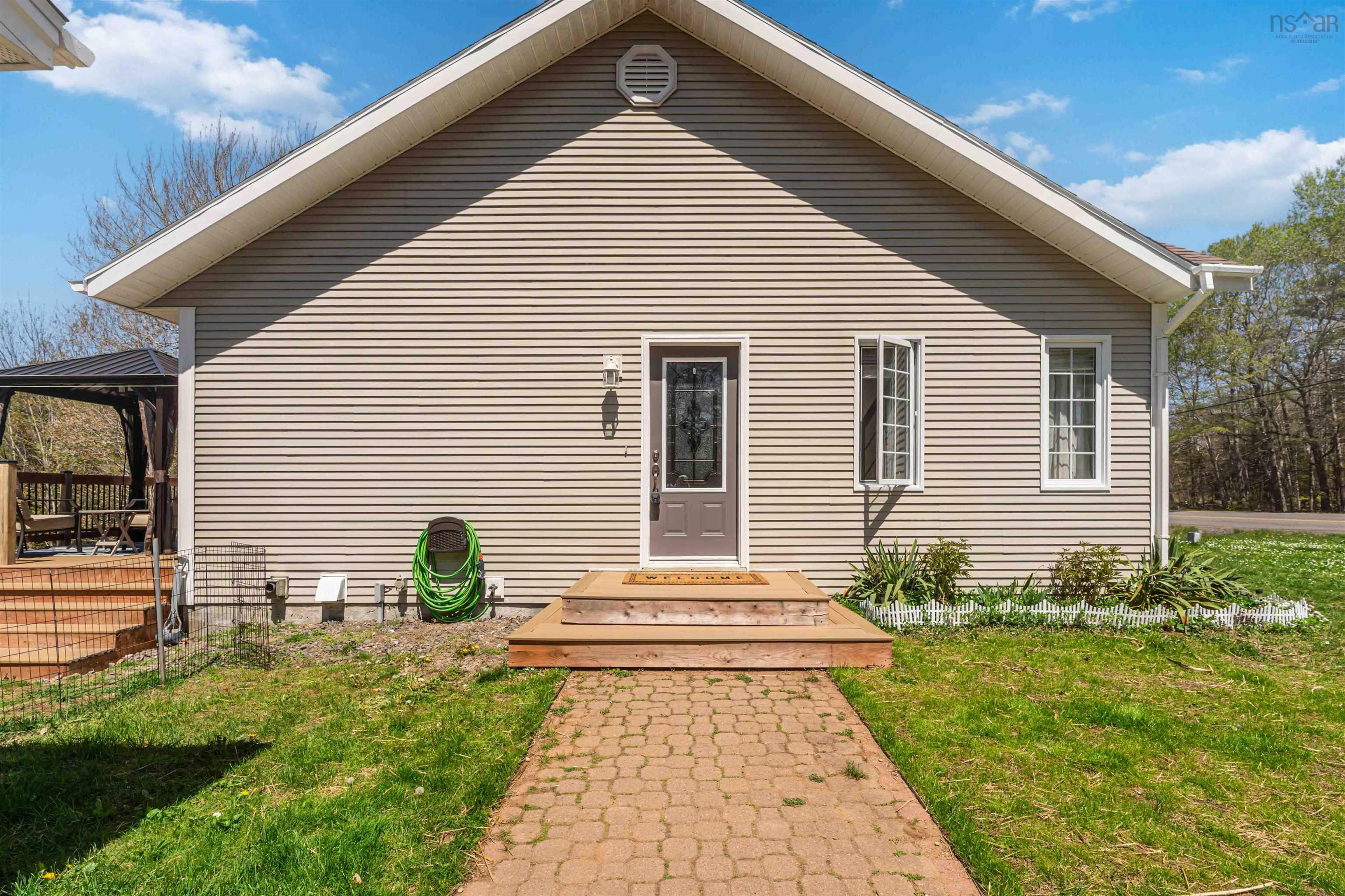 $525,000.00: 495 Victoria Road, Millville