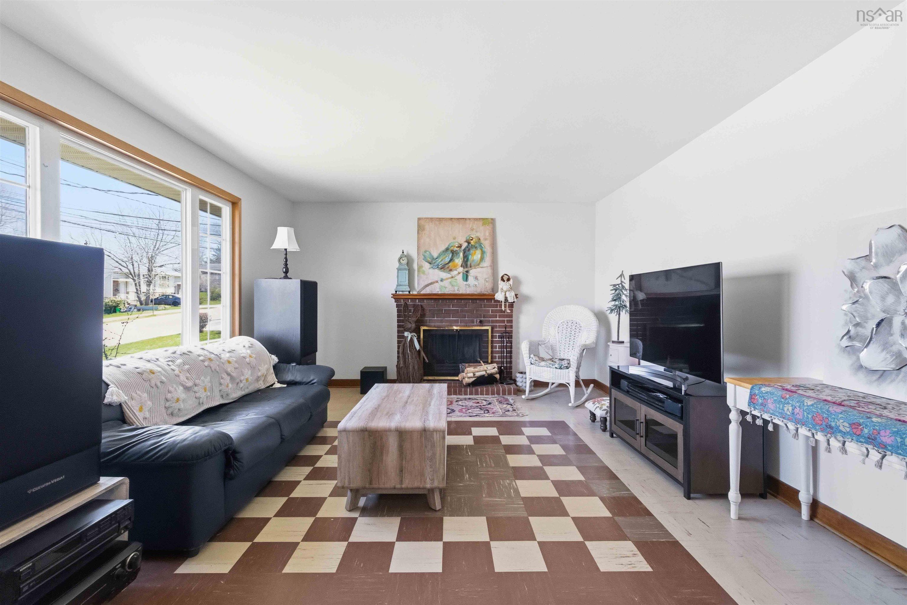 14 Ridgecrest Drive, Dartmouth, NS (MLS 202611190)