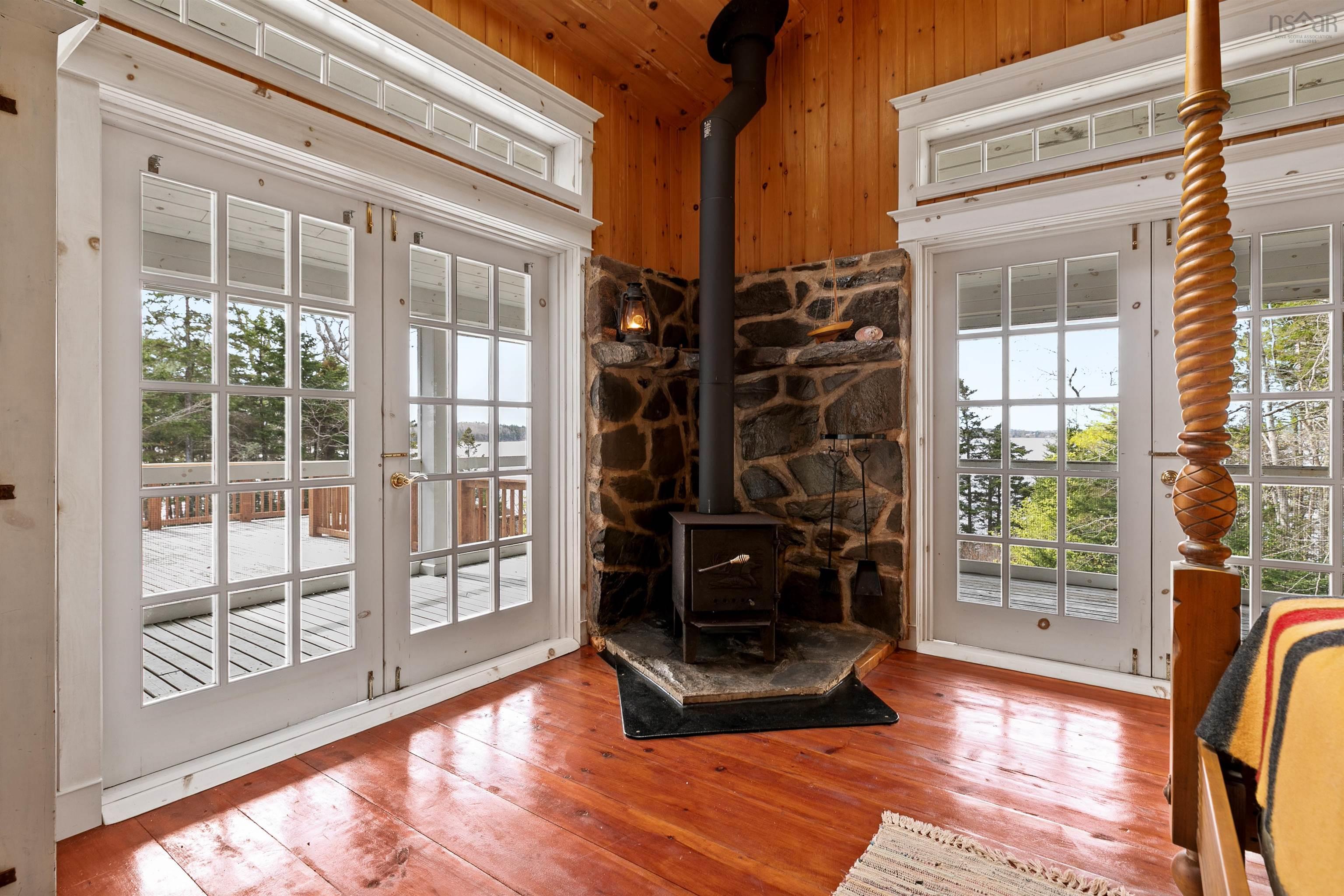 $2,499,900.00: Maple Island, Plymouth