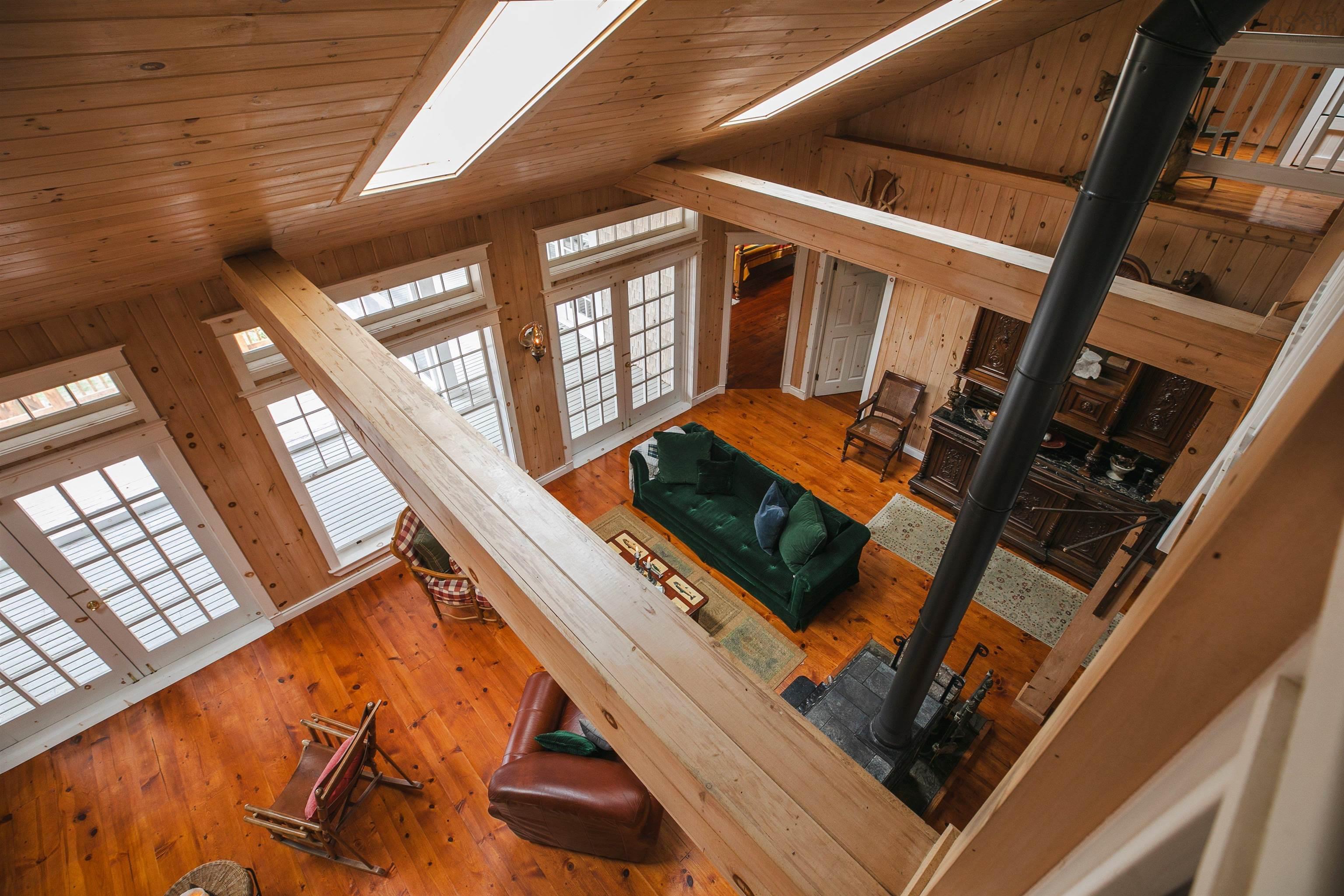 $2,499,900.00: Maple Island, Plymouth