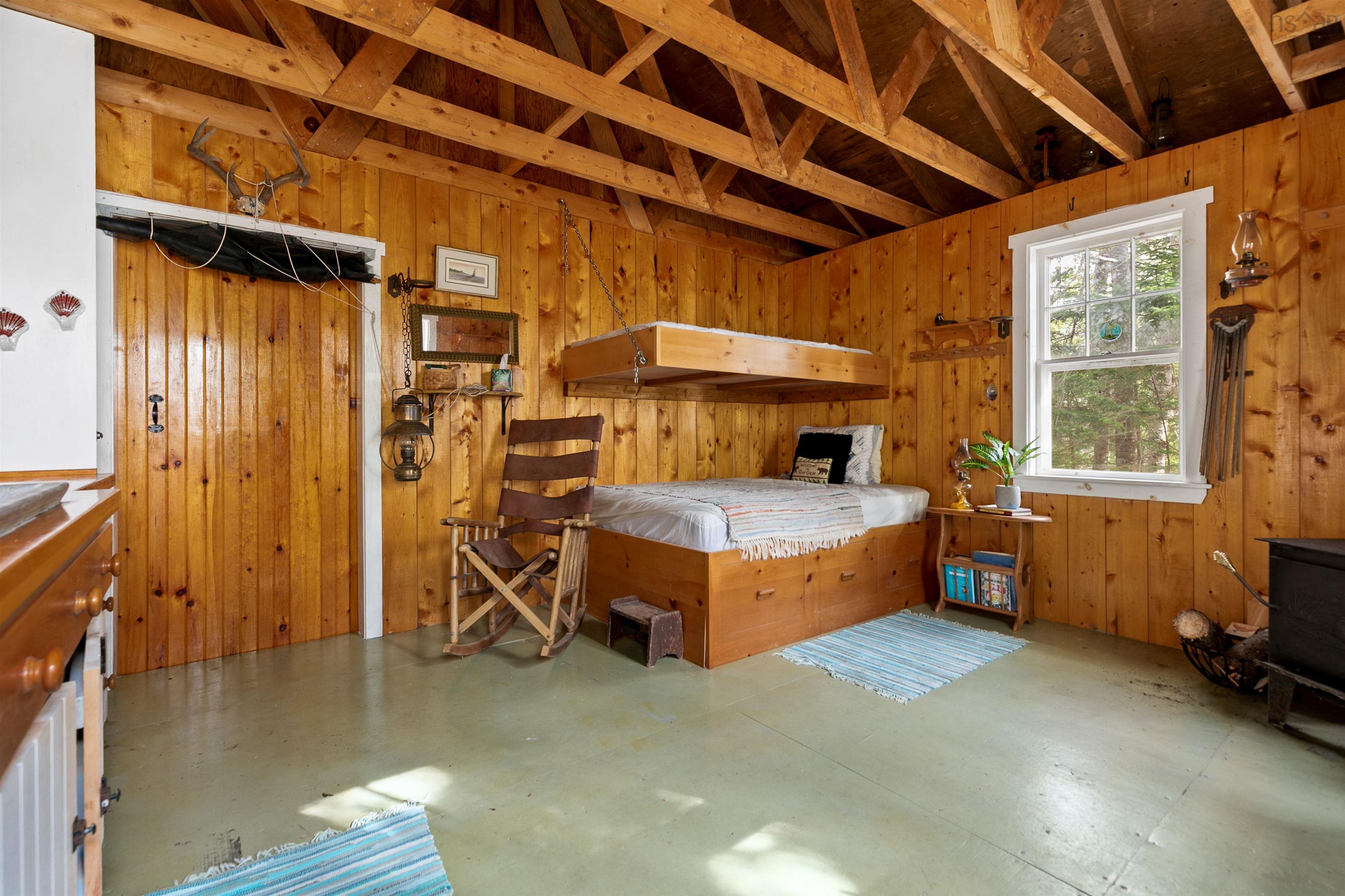 $2,499,900.00: Maple Island, Plymouth