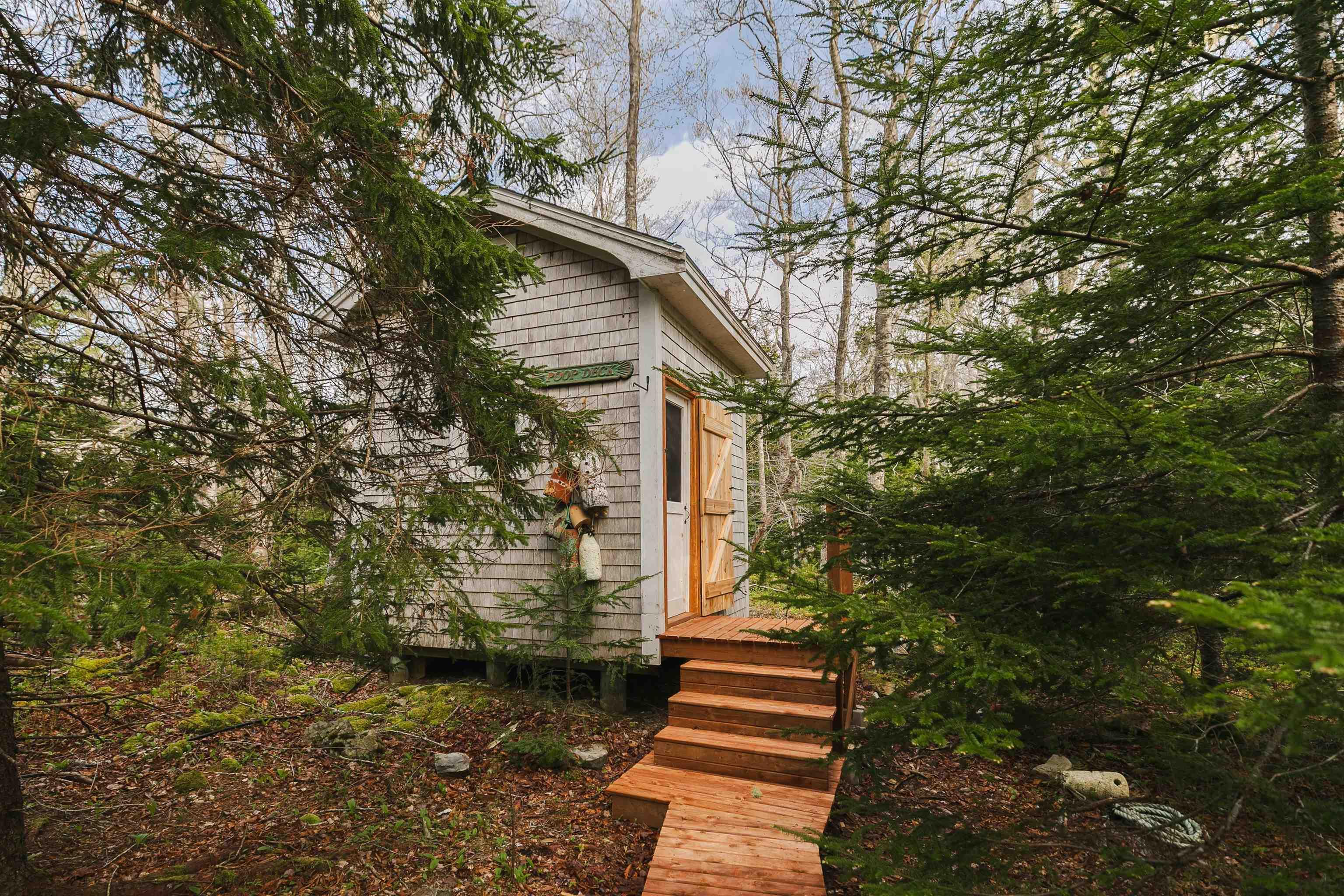 $2,499,900.00: Maple Island, Plymouth