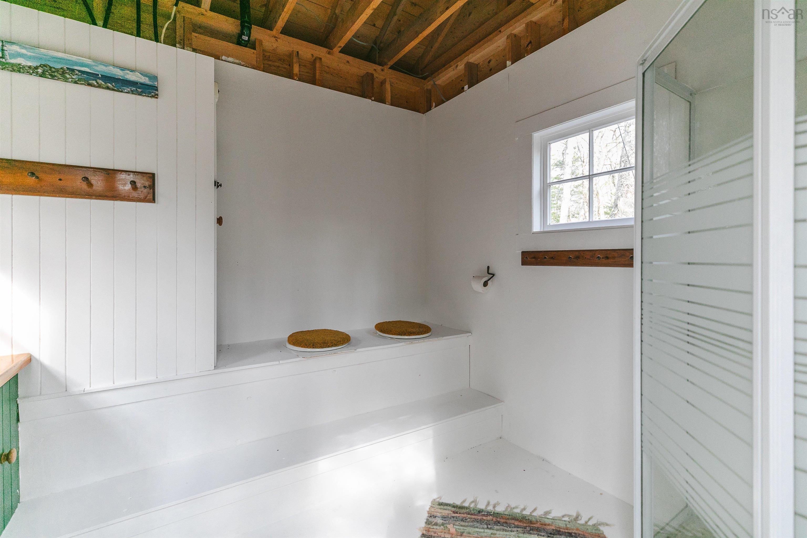 $2,499,900.00: Maple Island, Plymouth