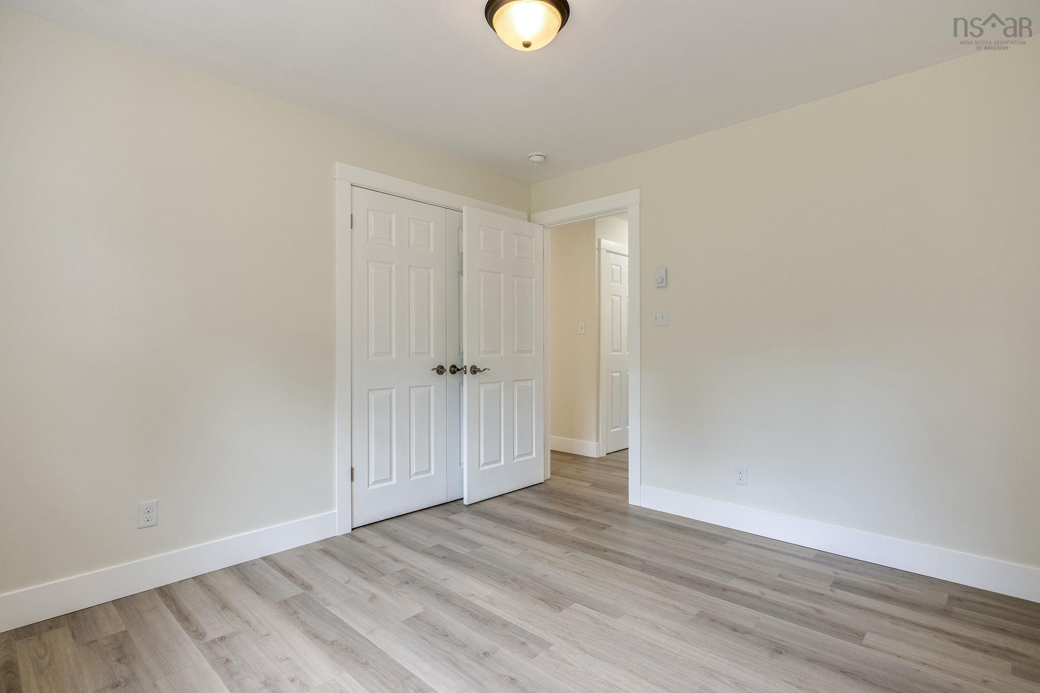 $307,700.00: 196 Brookside Drive, Wilmot