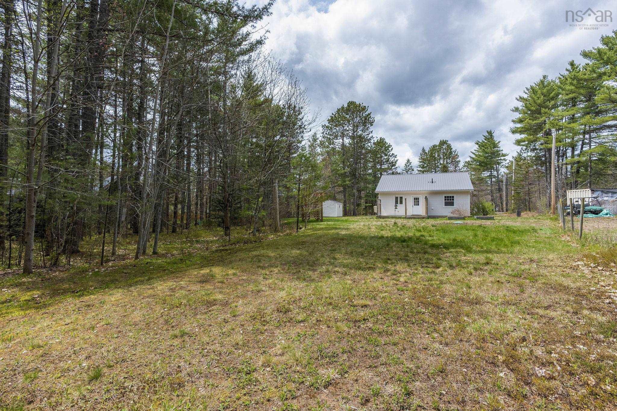 $307,700.00: 196 Brookside Drive, Wilmot