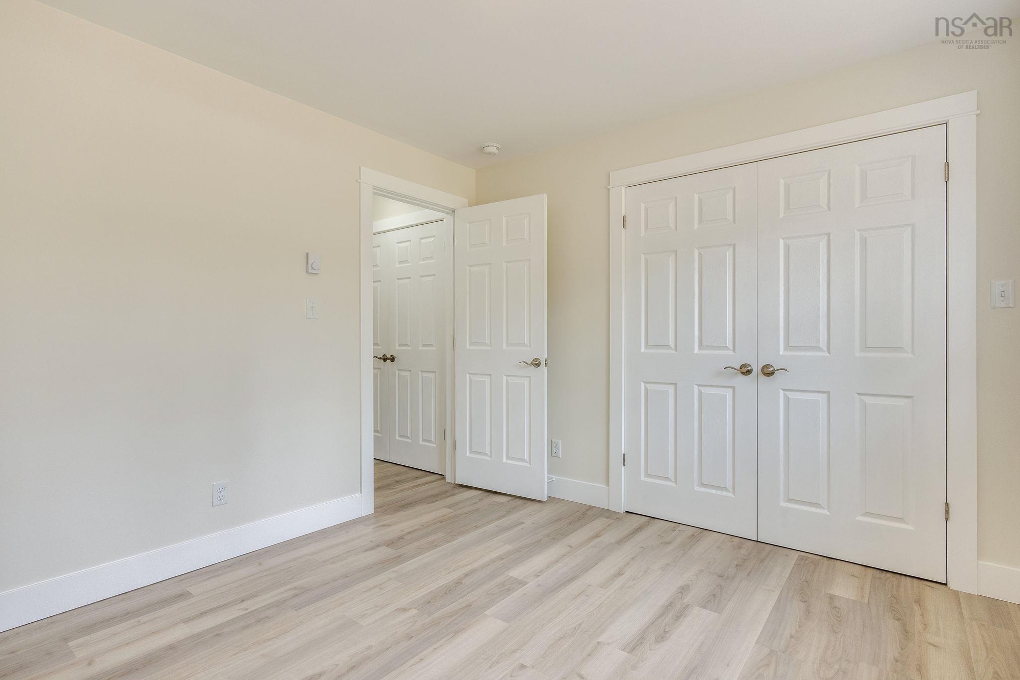 $307,700.00: 196 Brookside Drive, Wilmot