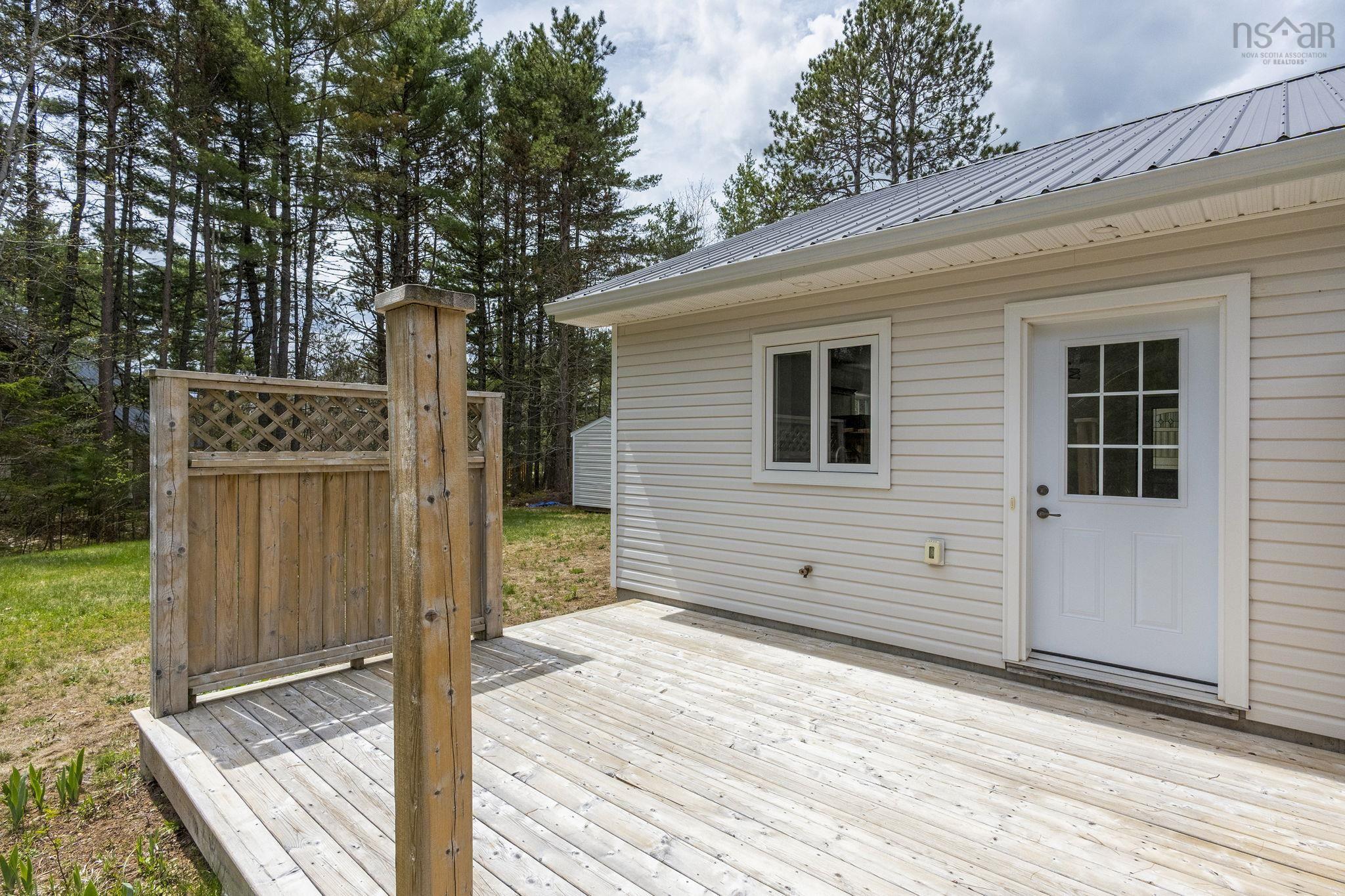 $307,700.00: 196 Brookside Drive, Wilmot