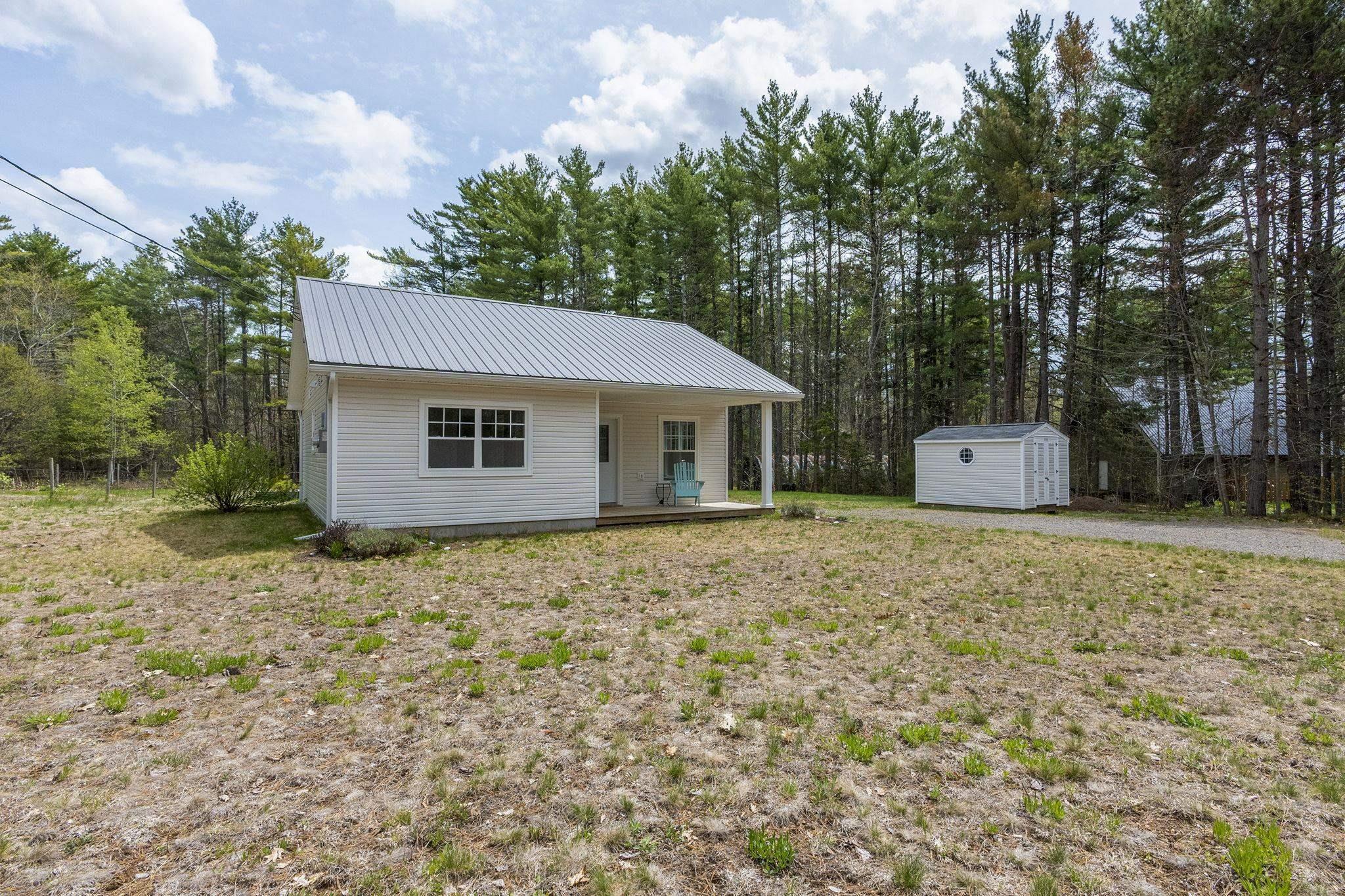 $307,700.00: 196 Brookside Drive, Wilmot