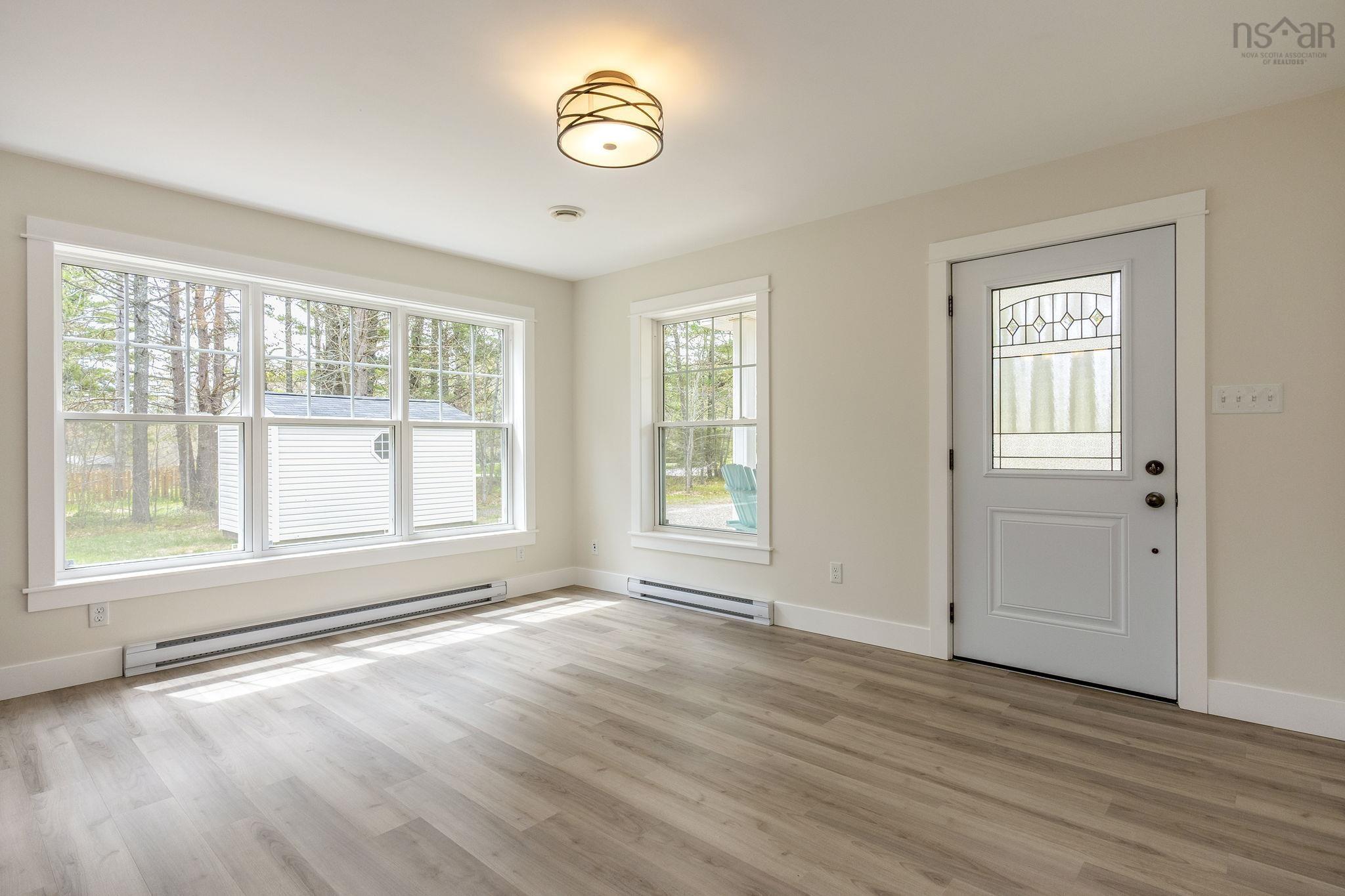 $307,700.00: 196 Brookside Drive, Wilmot