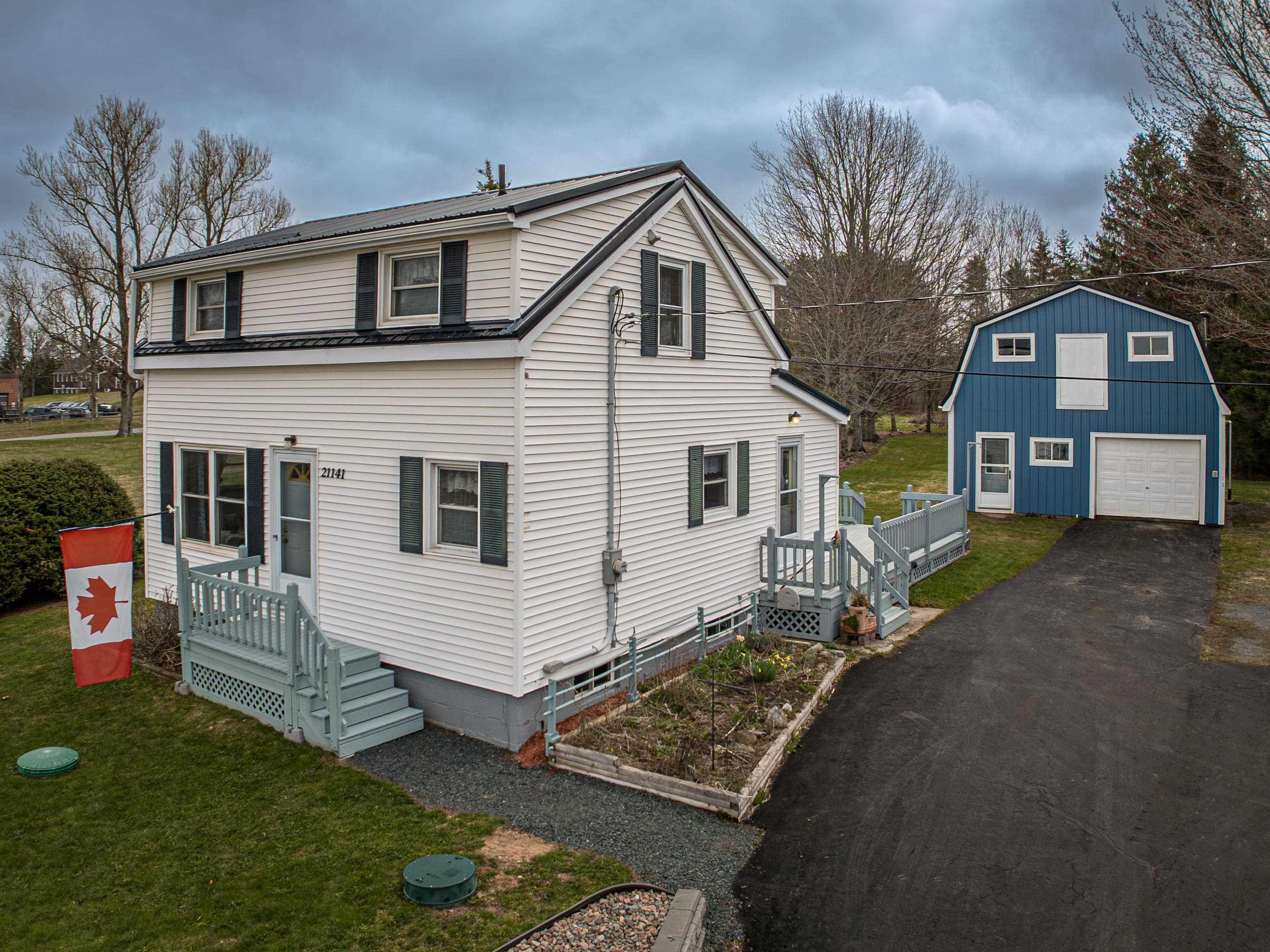 $384,900.00: 21141 Highway 2, Shubenacadie East