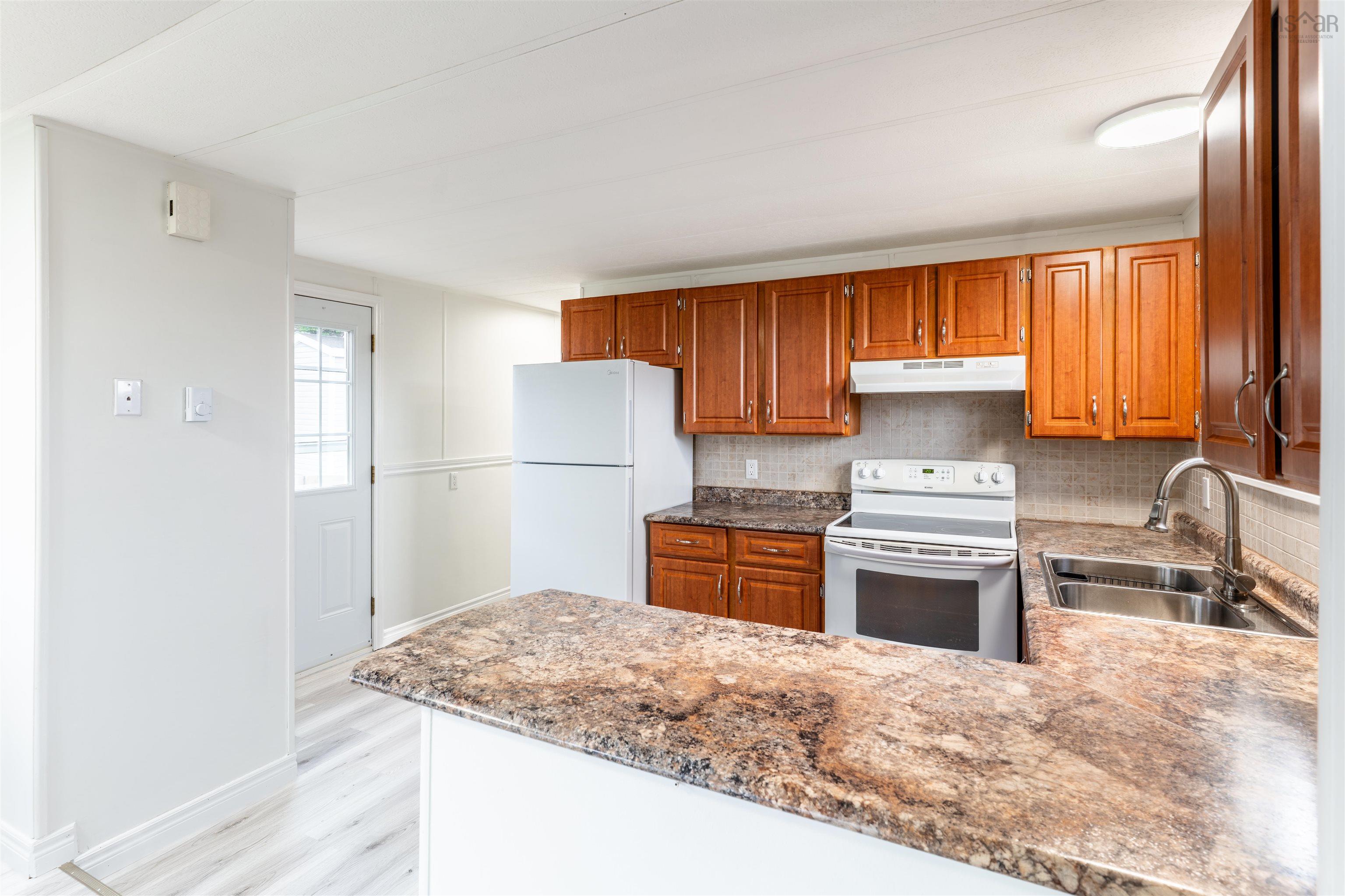 525 Thorn Avenue, Beaver Bank, NS (MLS 202611207)