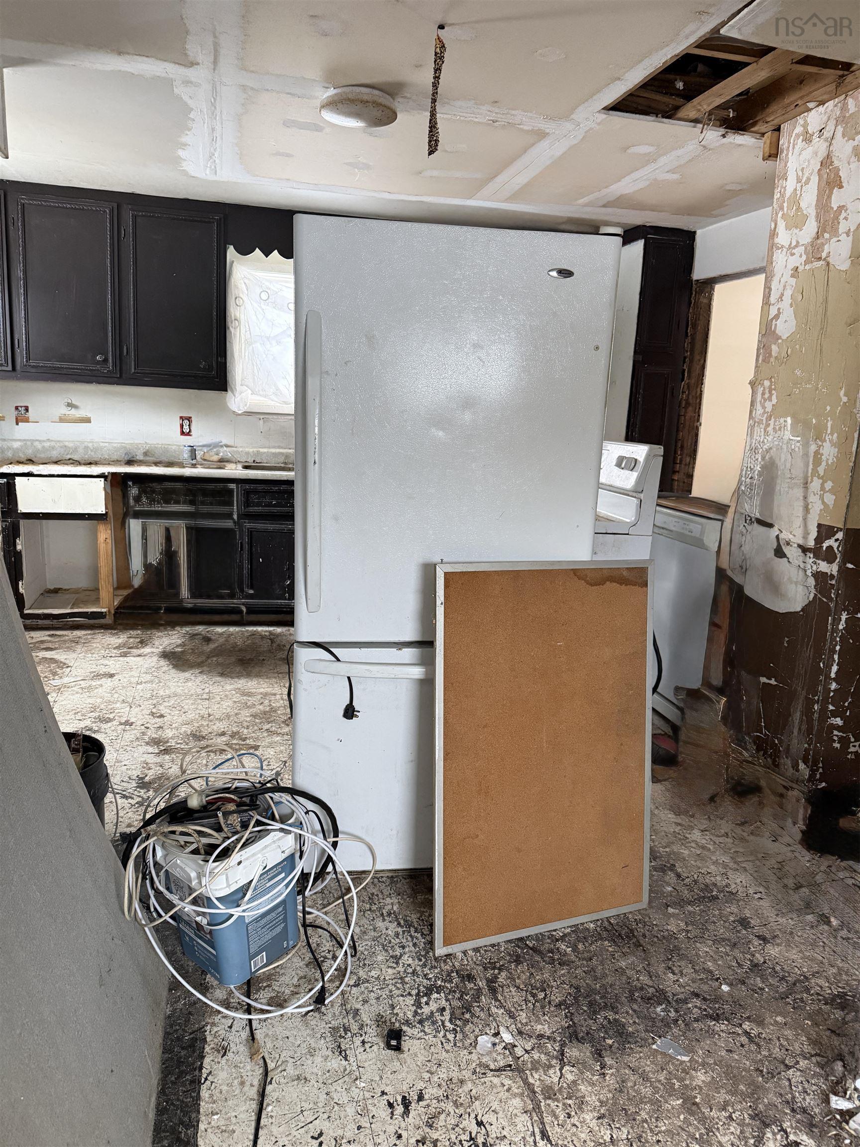 $52,000.00: 84 Herrett, Springhill