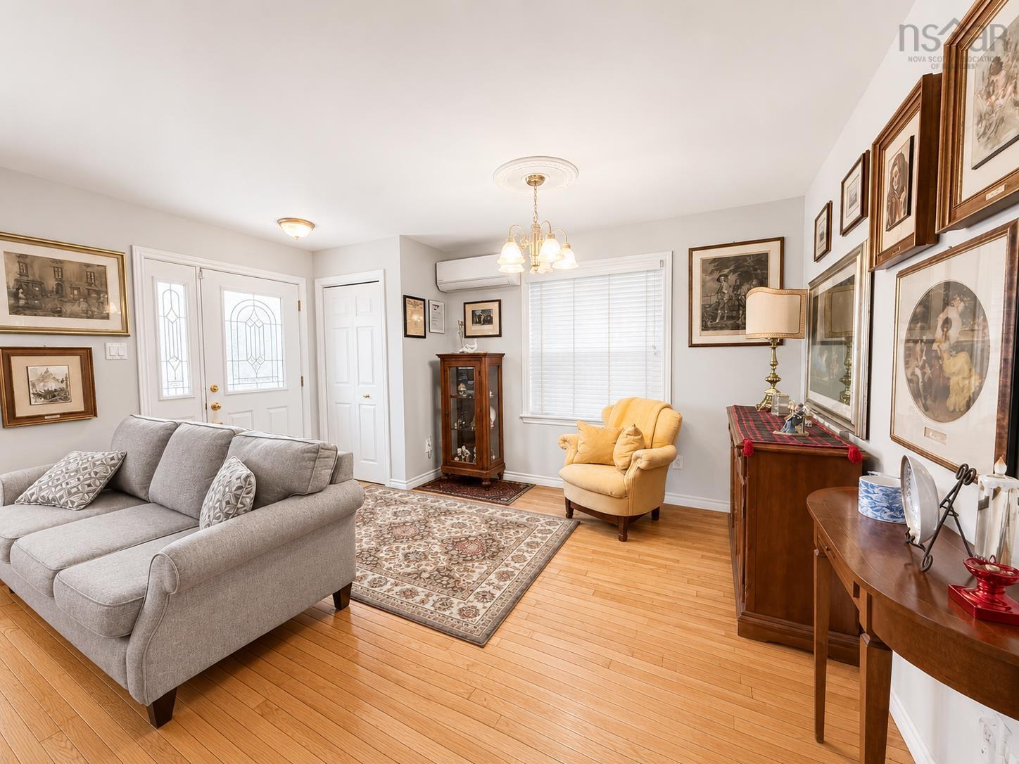 $324,900.00: 40 WELLINGTON Court, Truro