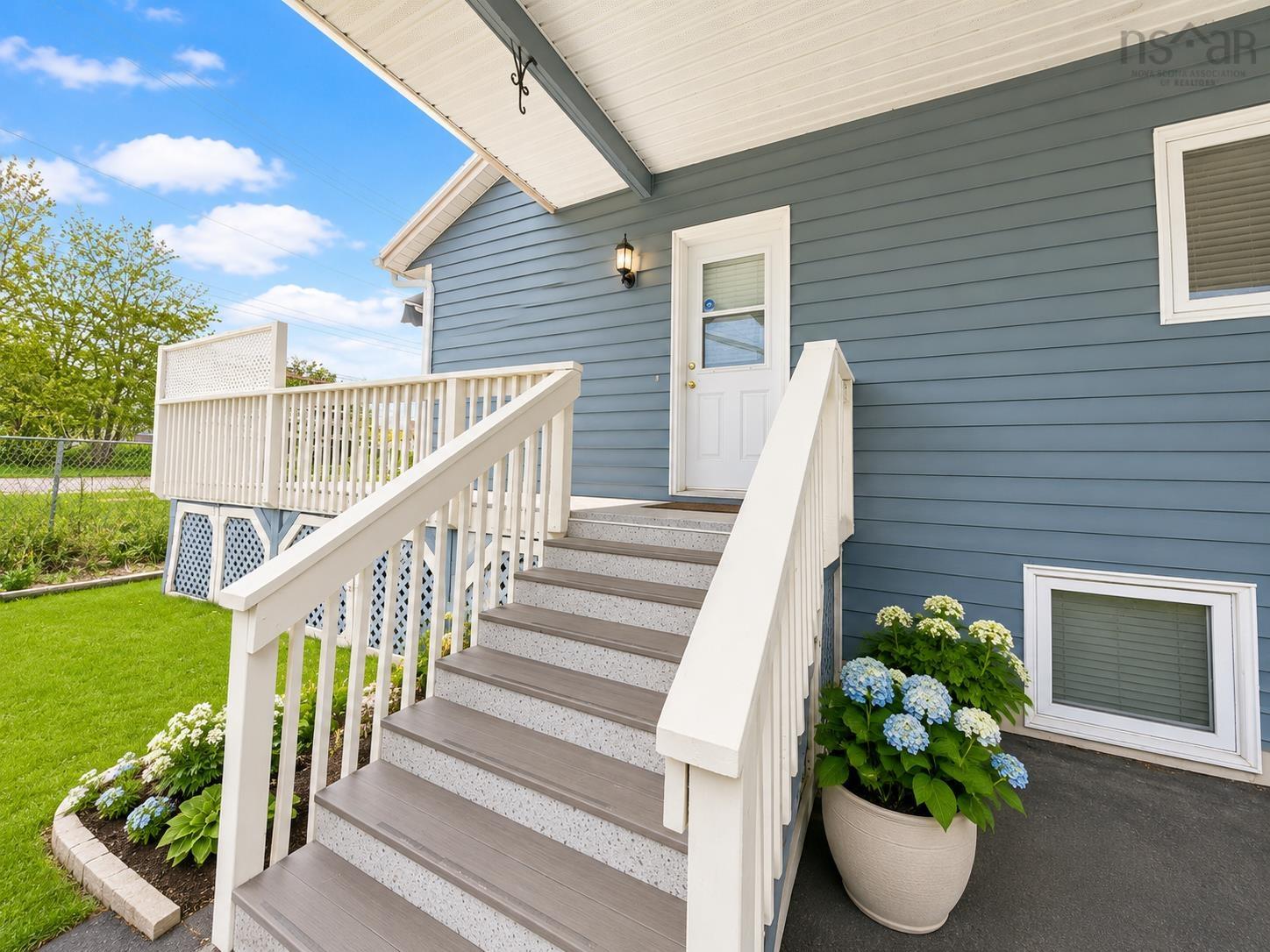 $324,900.00: 40 WELLINGTON Court, Truro