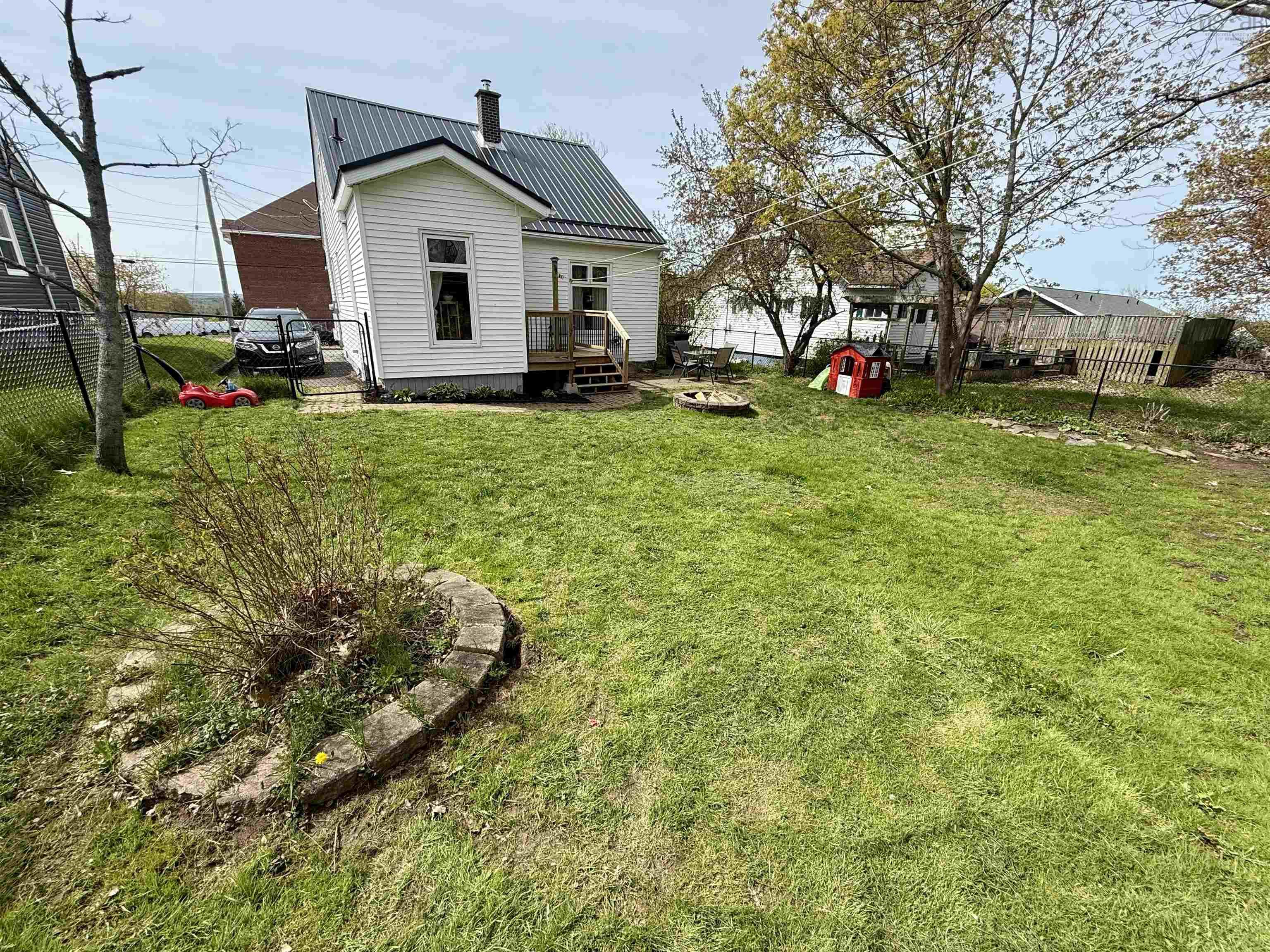 $215,000.00: 46 Dickie Street, Trenton