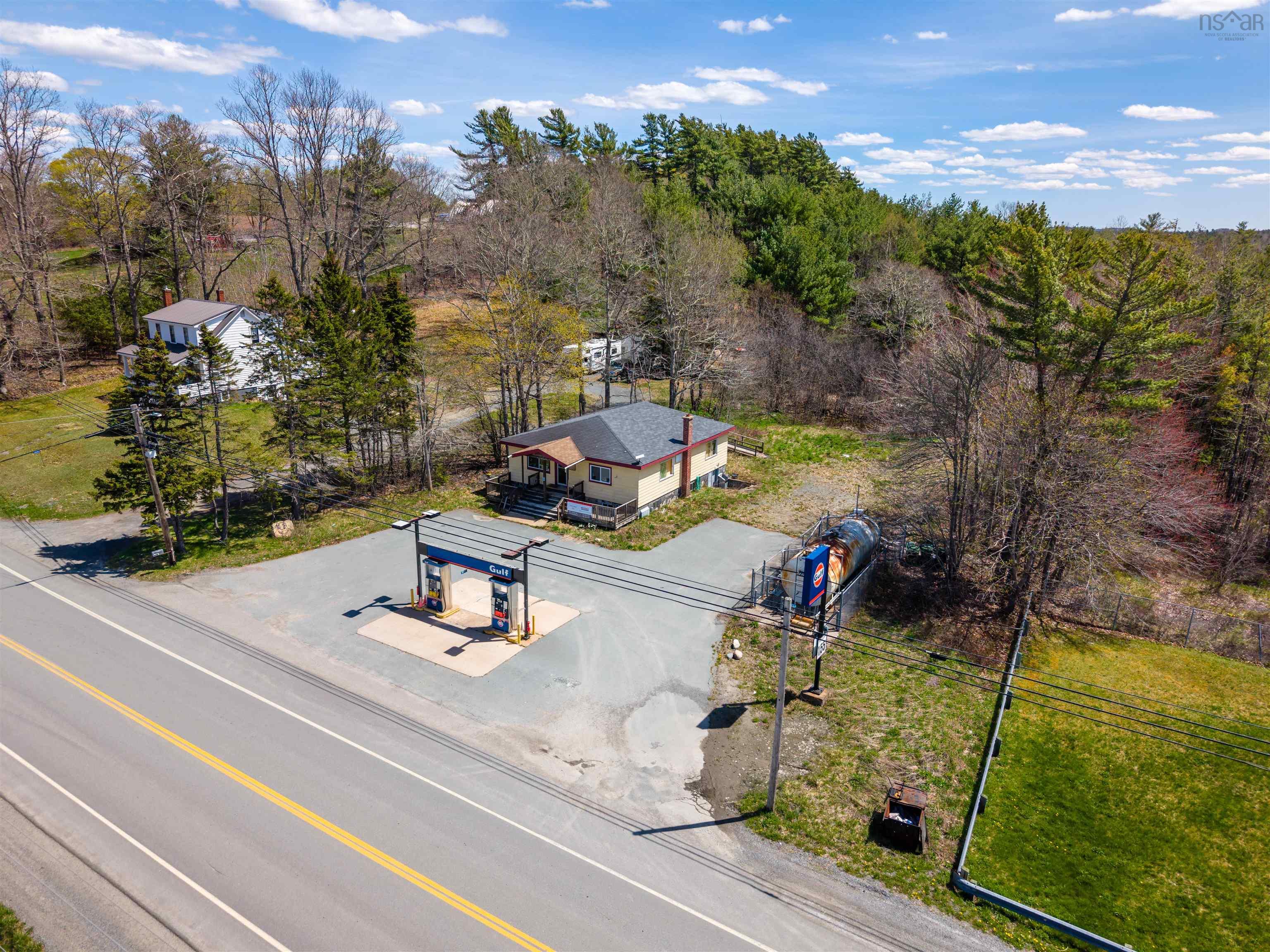 $499,000.00: 9645 Highway 8, Caledonia