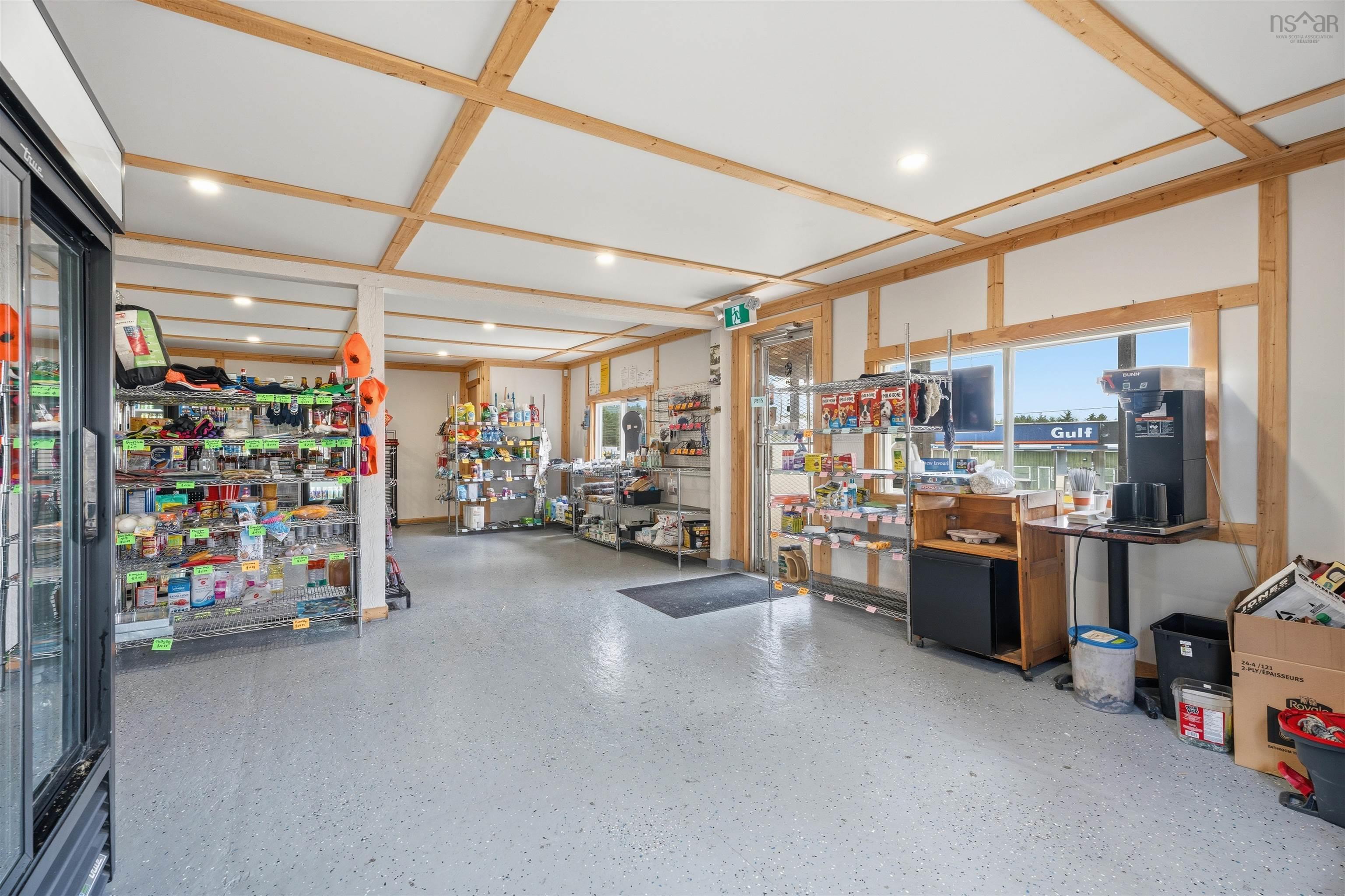 $499,000.00: 9645 Highway 8, Caledonia