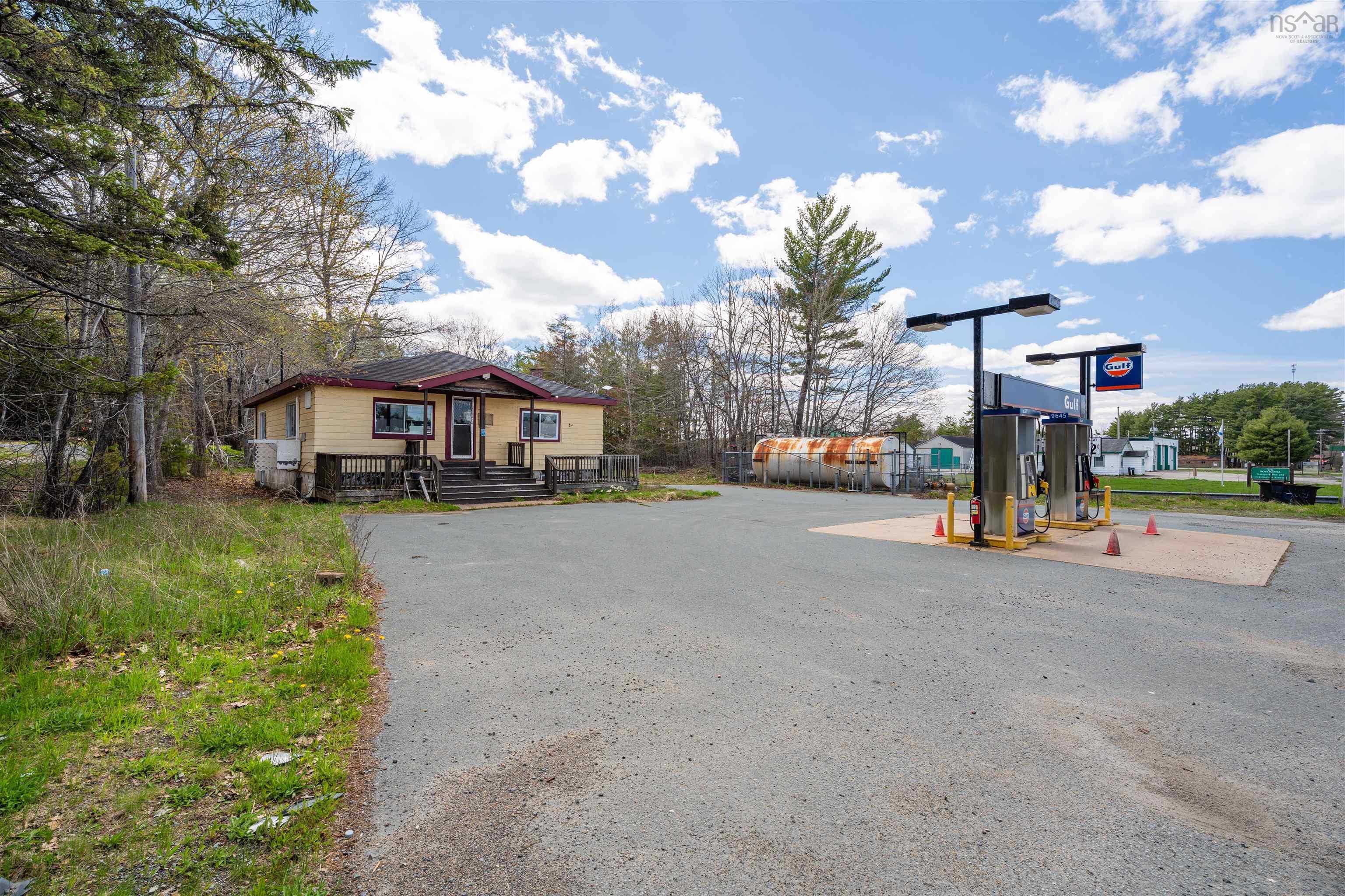 $499,000.00: 9645 Highway 8, Caledonia