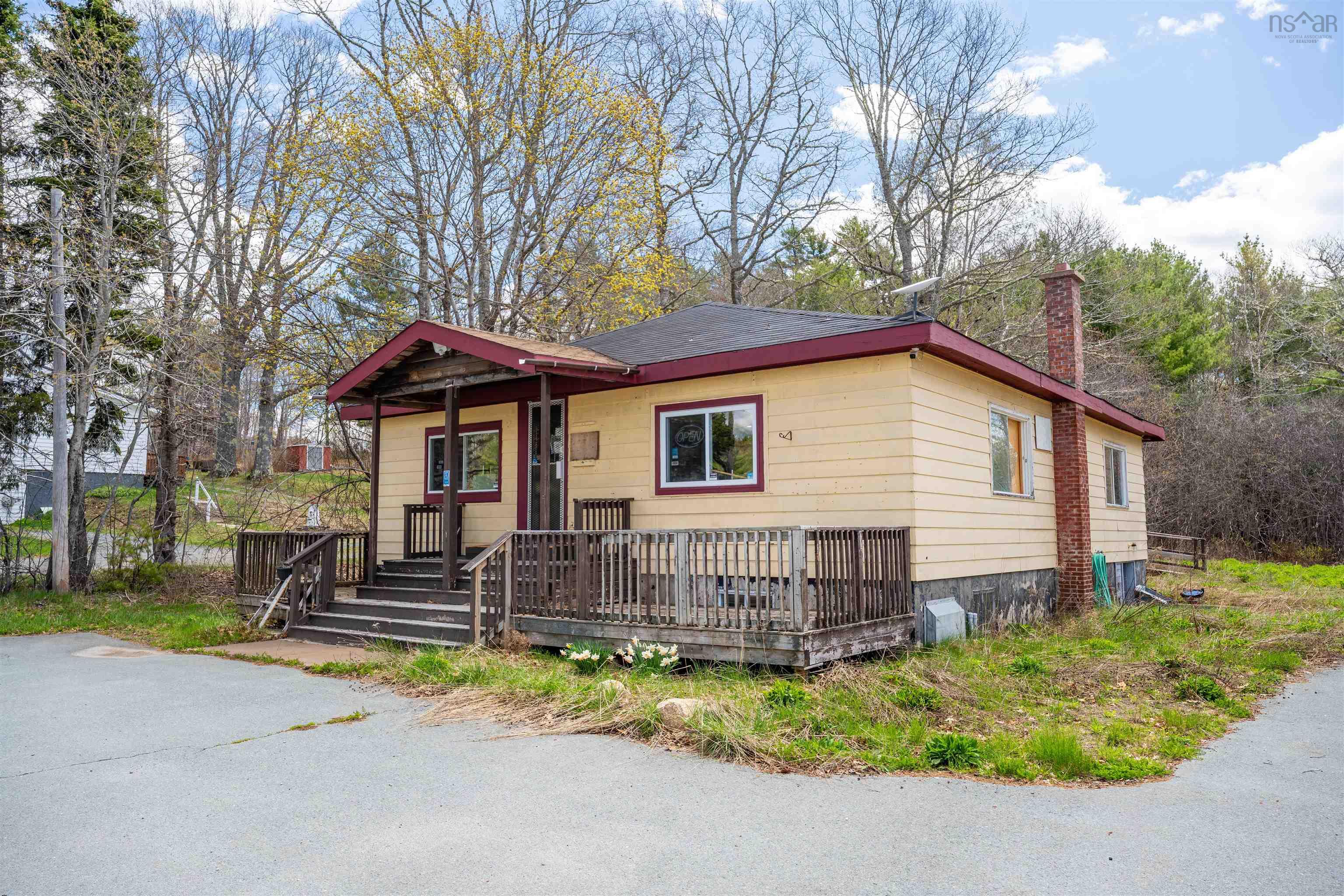 $499,000.00: 9645 Highway 8, Caledonia