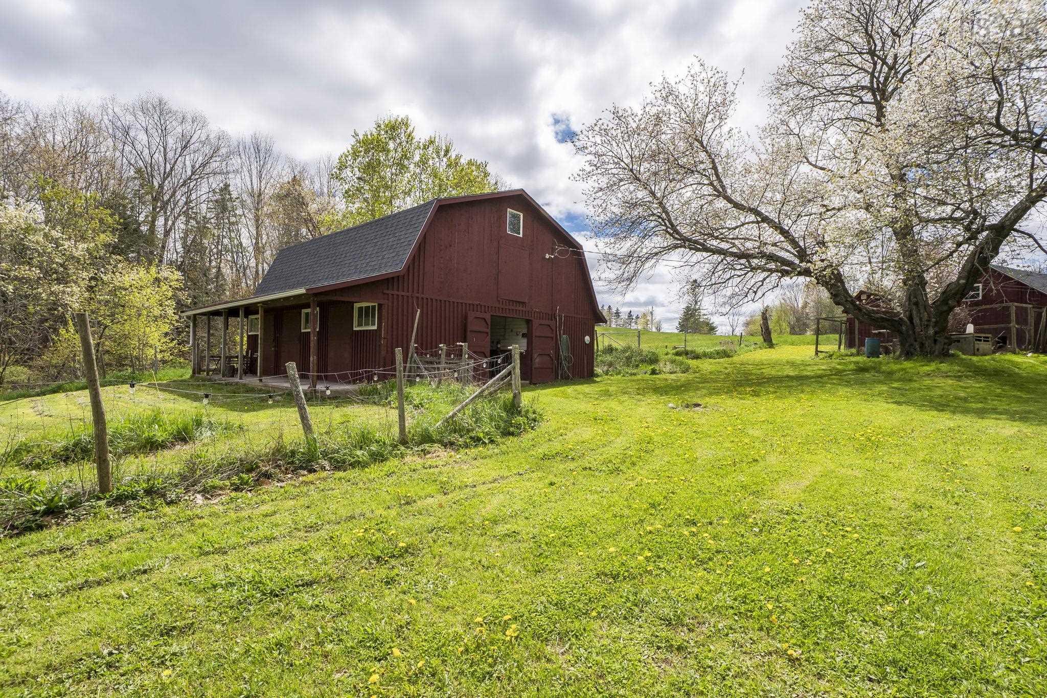 $459,900.00: 1177 Highway 1, Mount Denson
