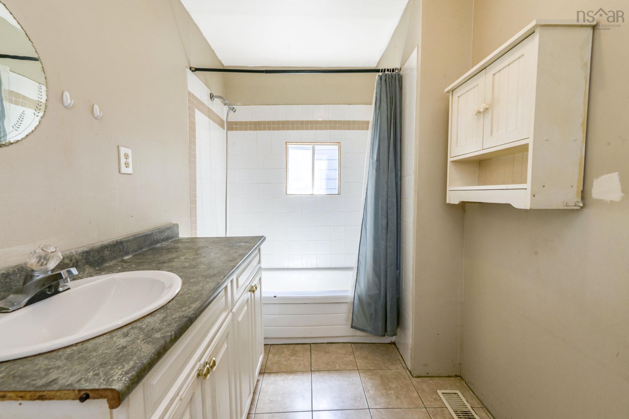 2627/2629 Fuller Terrace, Halifax, NS (MLS 202611246)