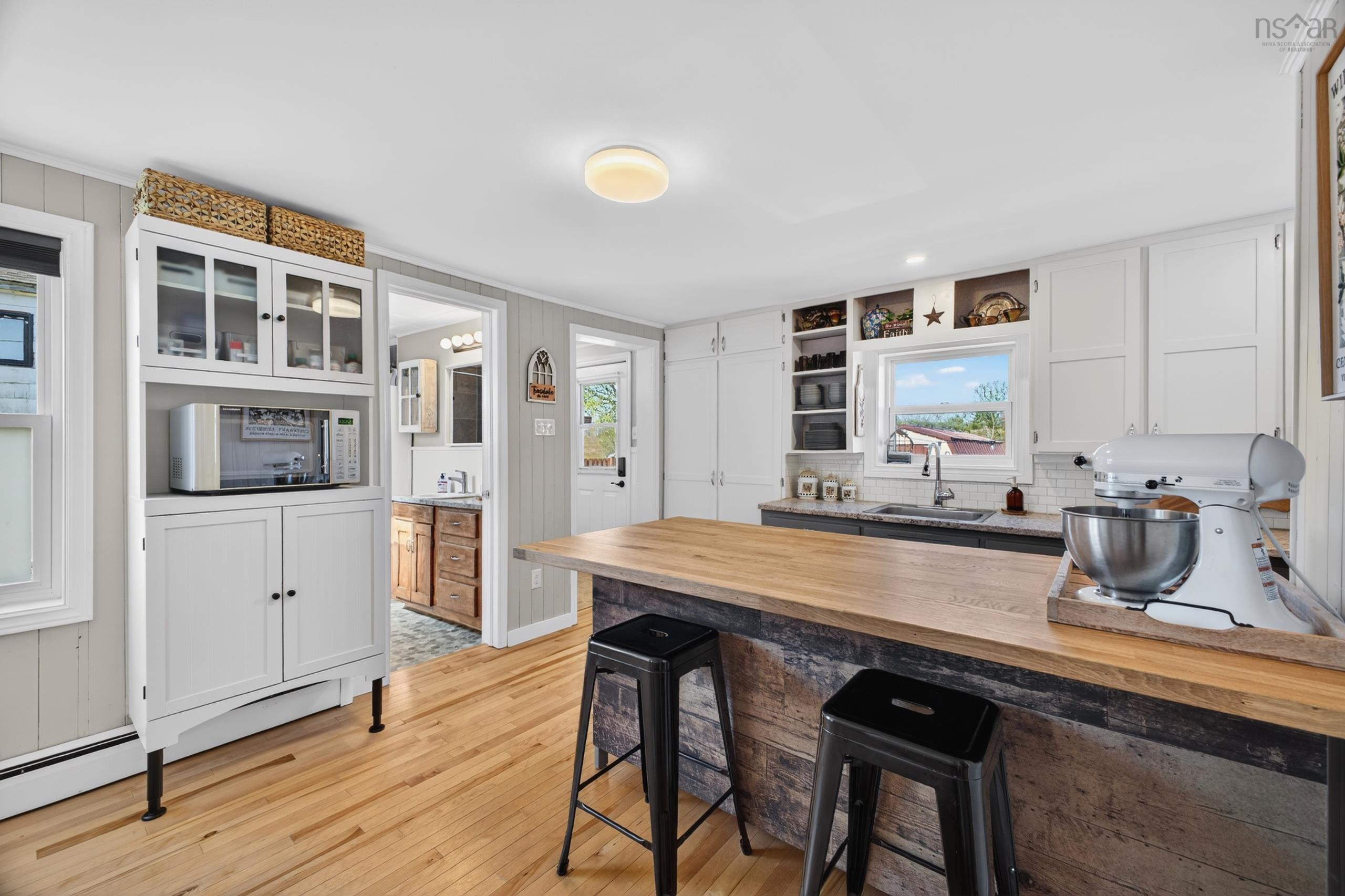 $215,000.00: 1031 Belmont Road, Belmont