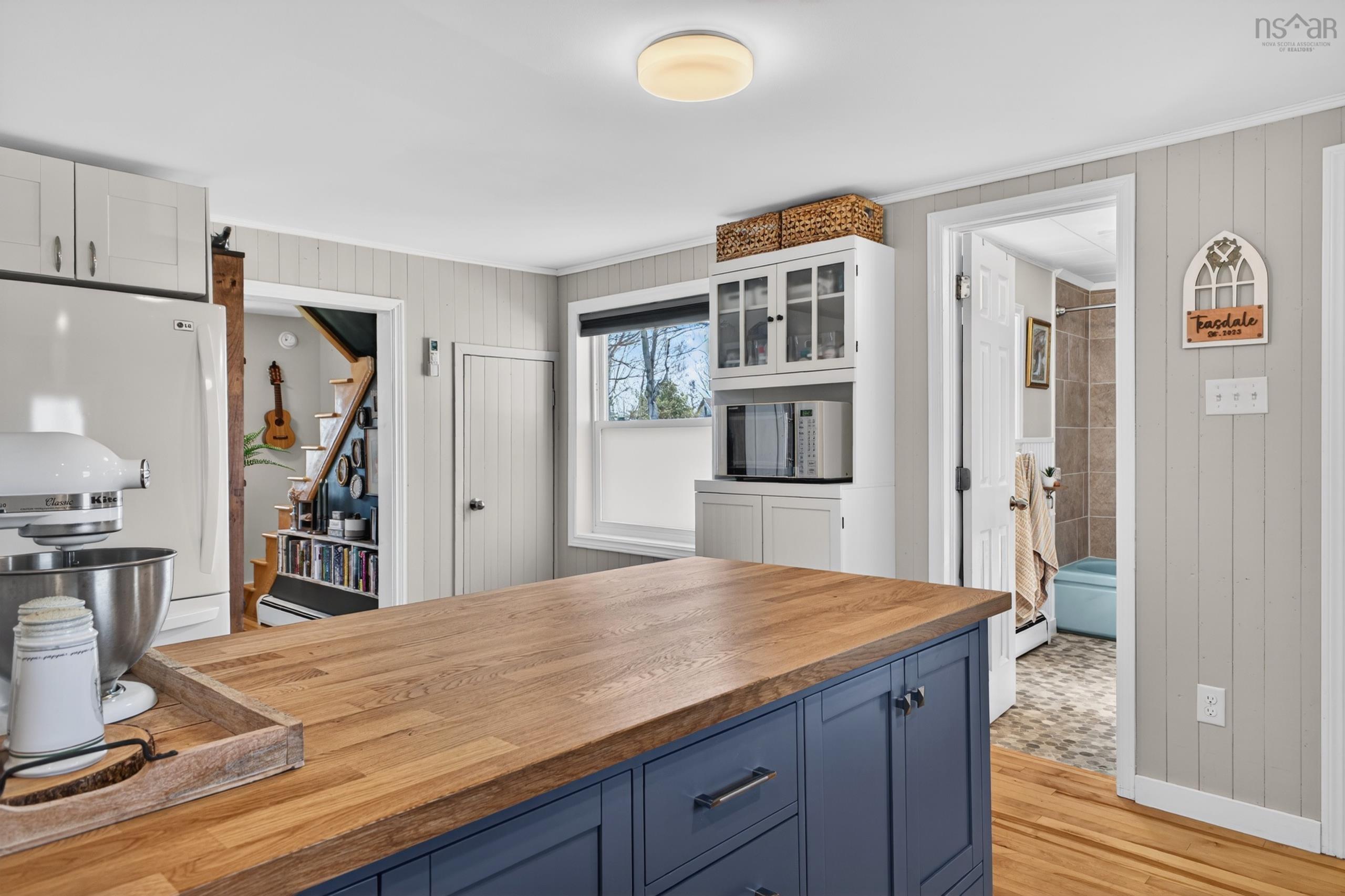 $215,000.00: 1031 Belmont Road, Belmont