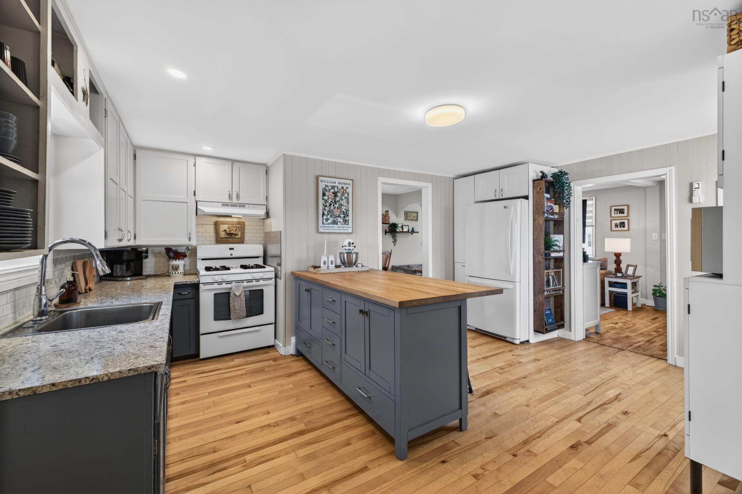 $215,000.00: 1031 Belmont Road, Belmont