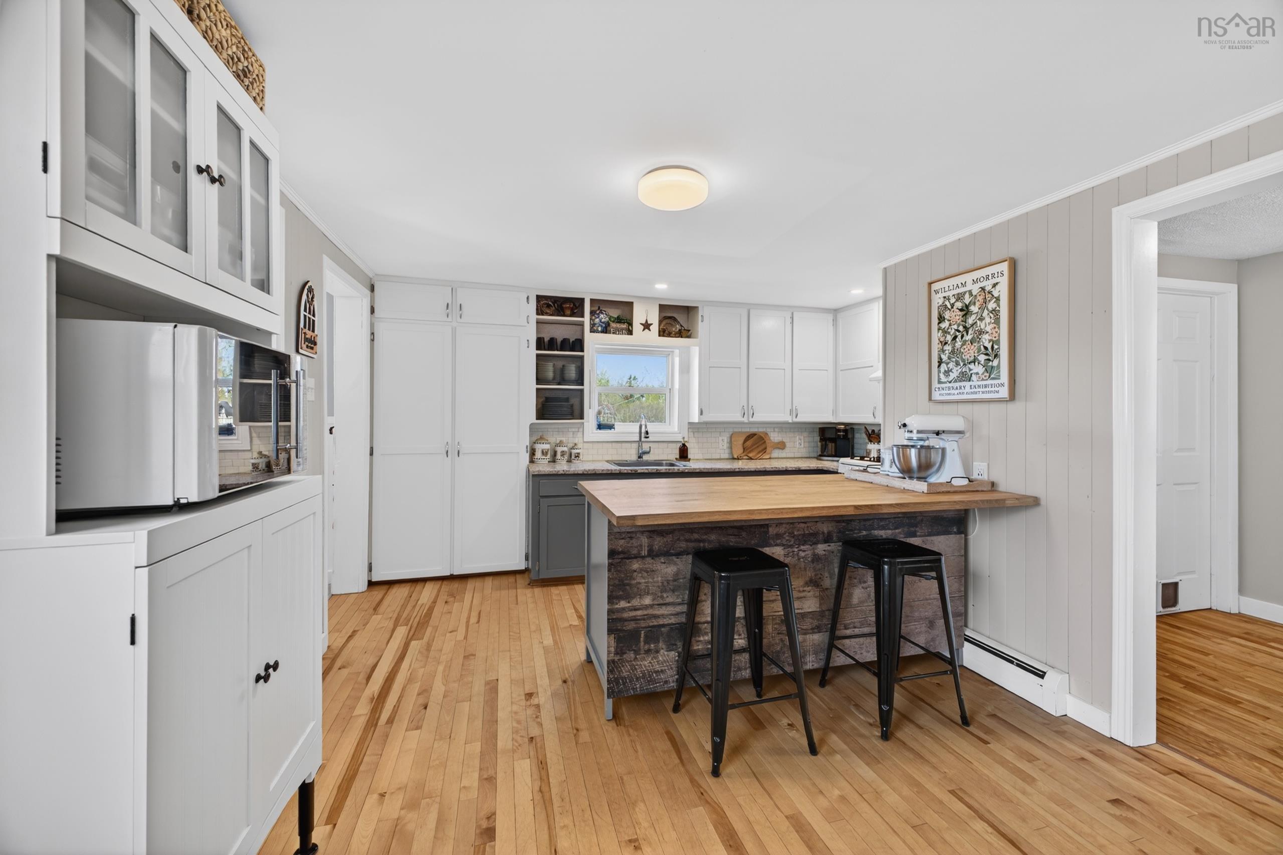 $215,000.00: 1031 Belmont Road, Belmont