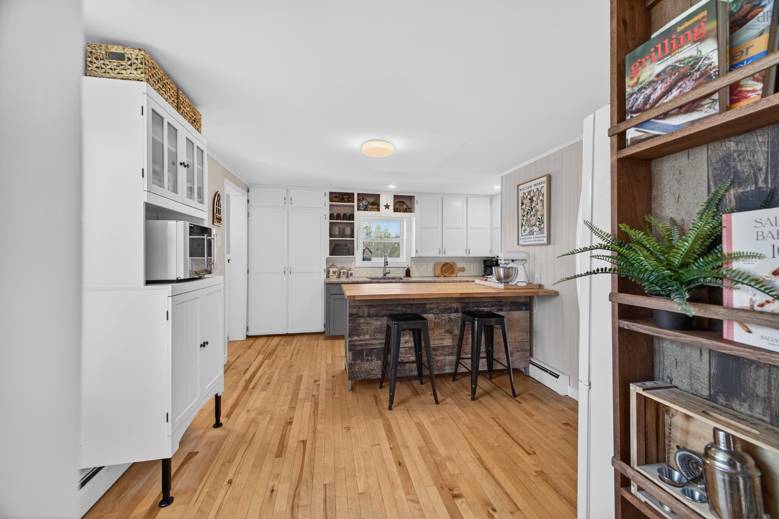 $215,000.00: 1031 Belmont Road, Belmont
