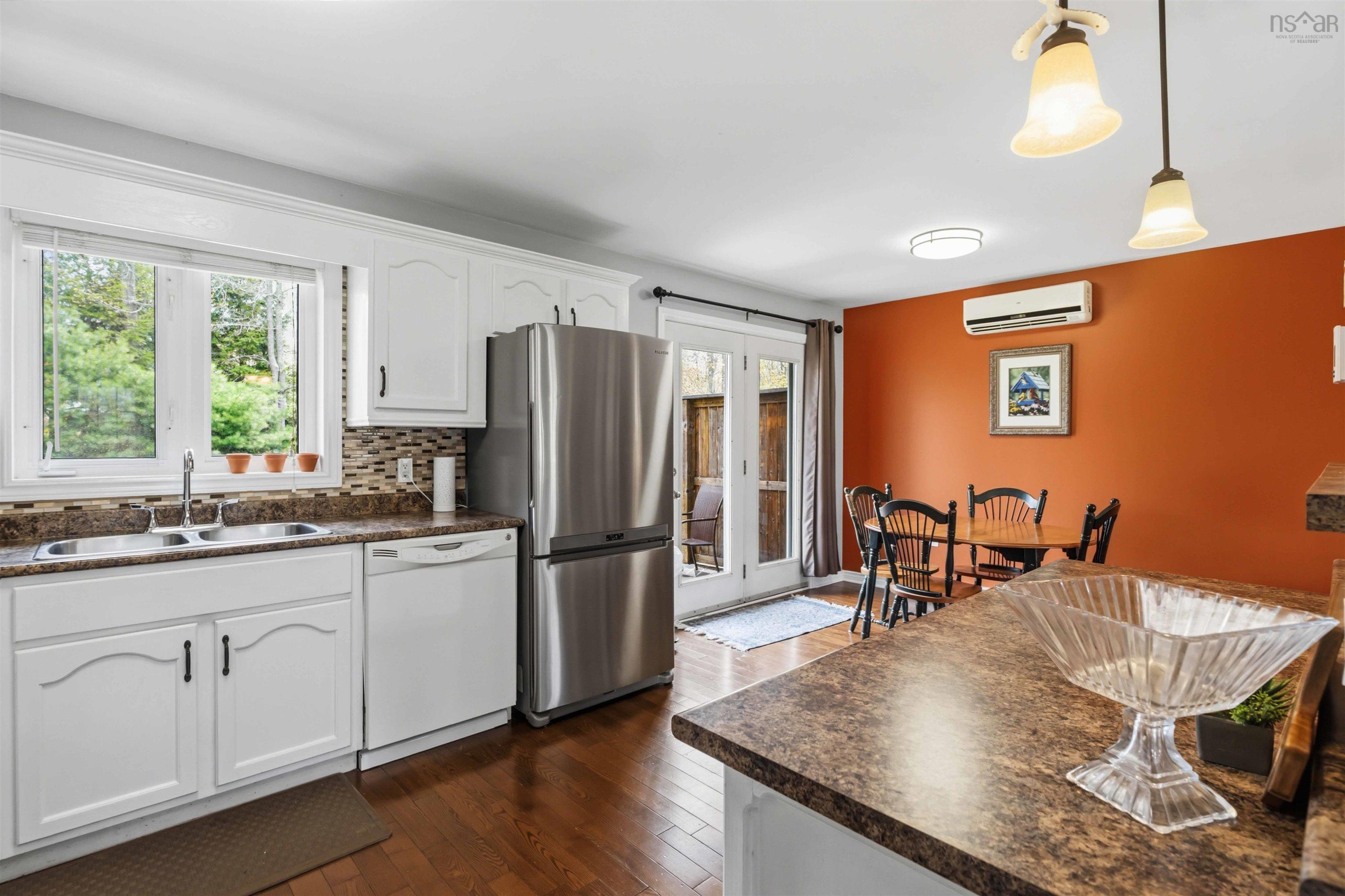 $435,000.00: 2774 Poplar Drive, Coldbrook