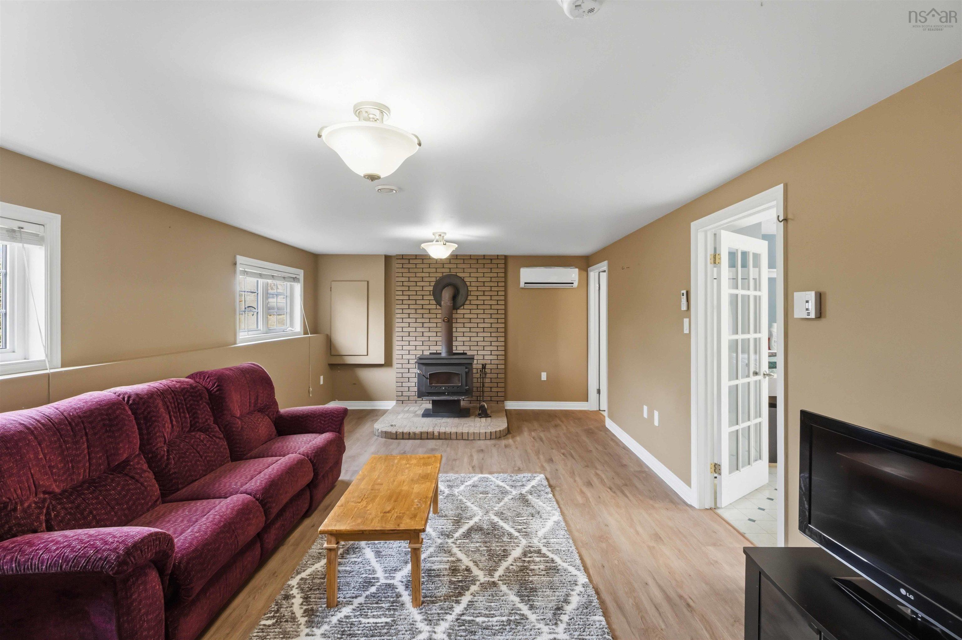 $435,000.00: 2774 Poplar Drive, Coldbrook