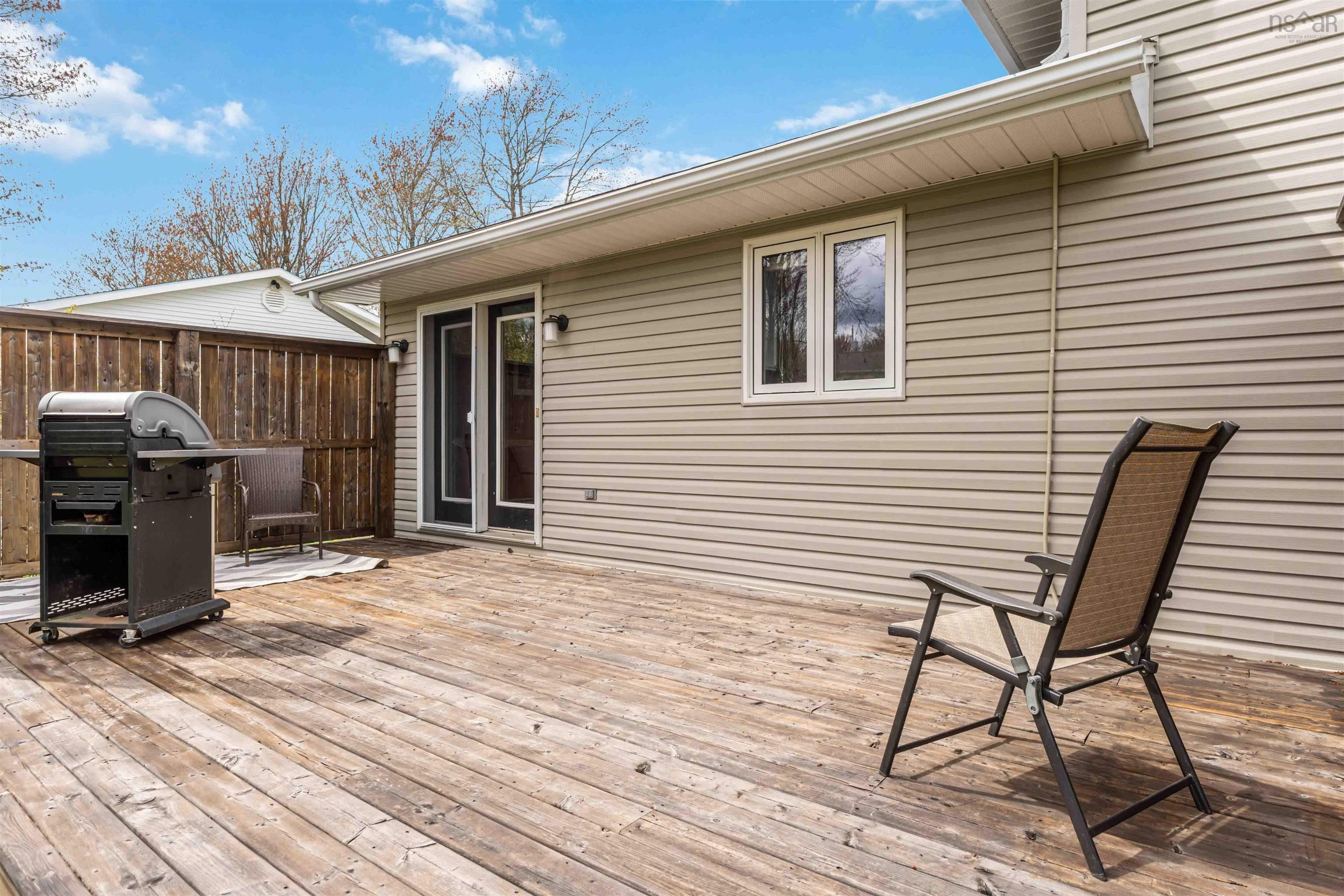 $435,000.00: 2774 Poplar Drive, Coldbrook