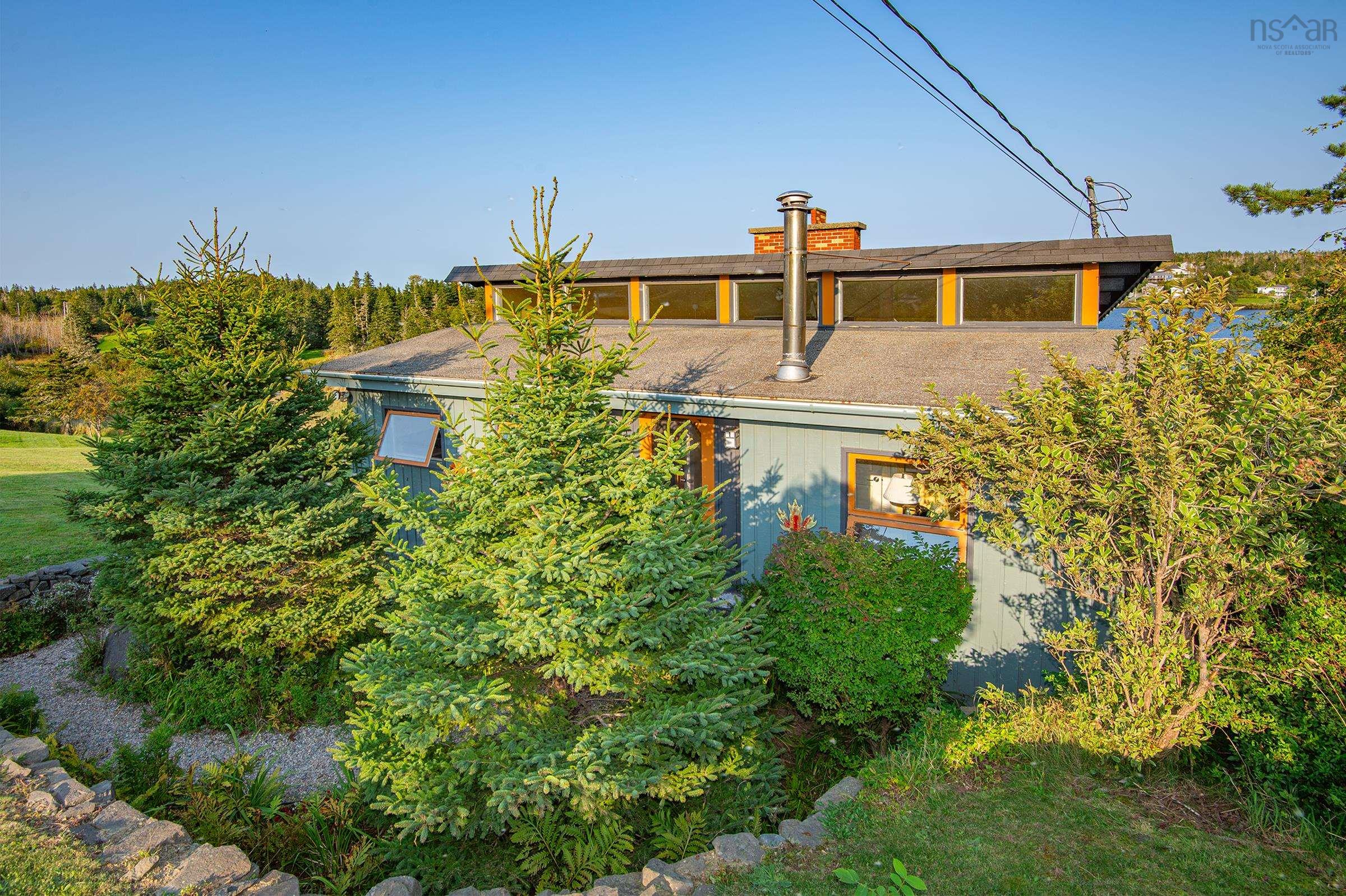 $485,000.00: 845 Lakeside Road, Milton Highlands