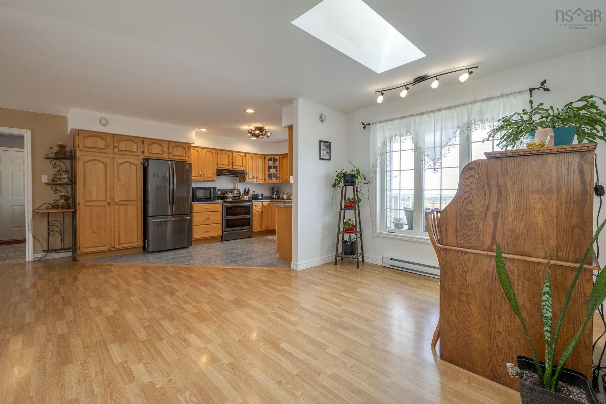 $549,900.00: 25 Dewtie Avenue, Greenwood