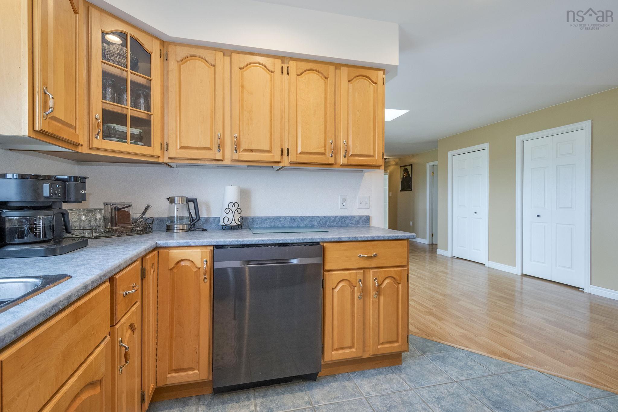 $549,900.00: 25 Dewtie Avenue, Greenwood