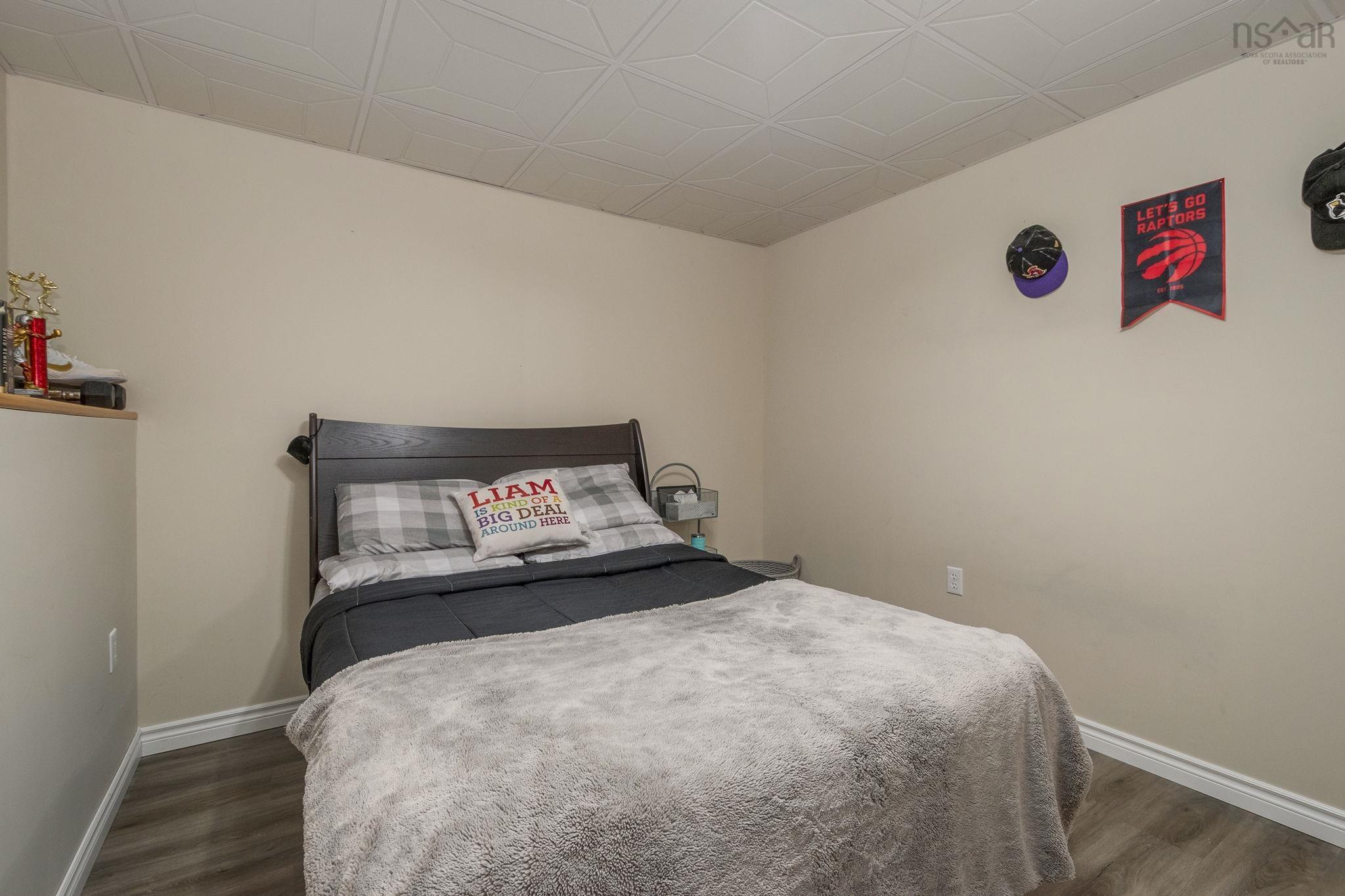 $549,900.00: 25 Dewtie Avenue, Greenwood