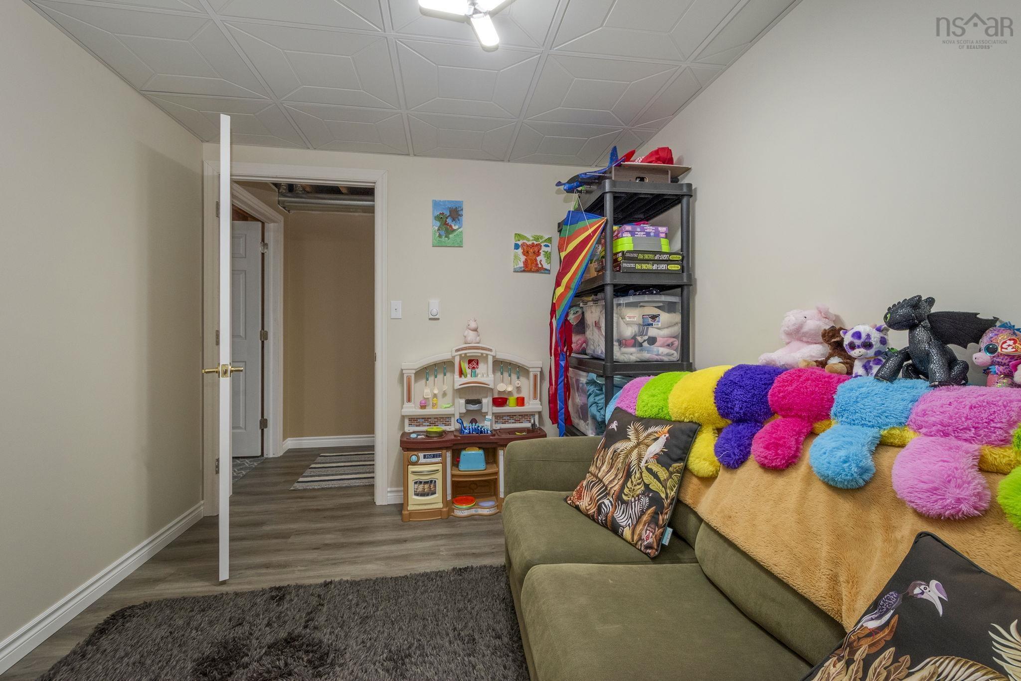 $549,900.00: 25 Dewtie Avenue, Greenwood