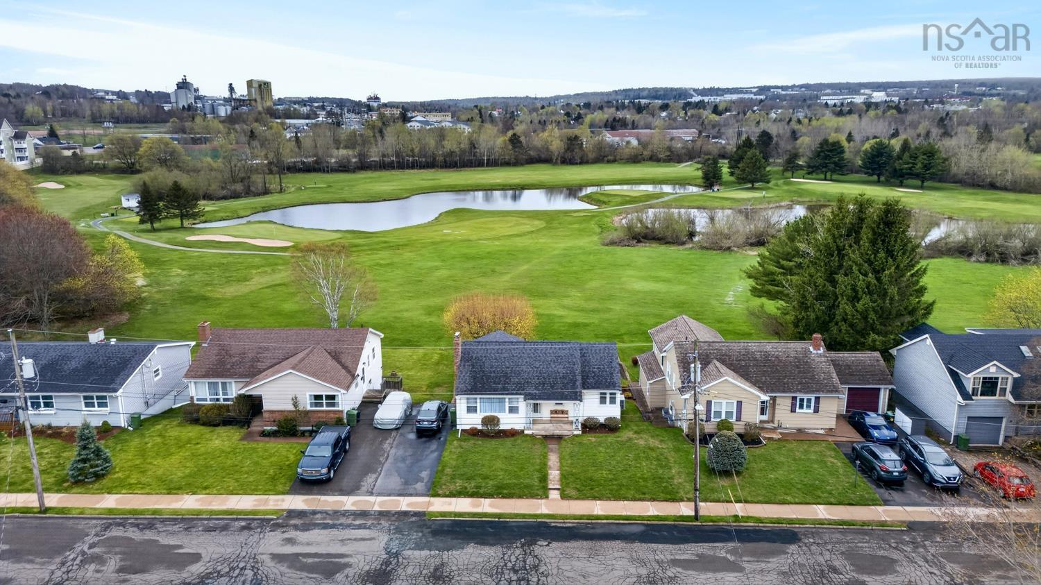 $445,000.00: 26 ROOSEVELT Avenue, Truro