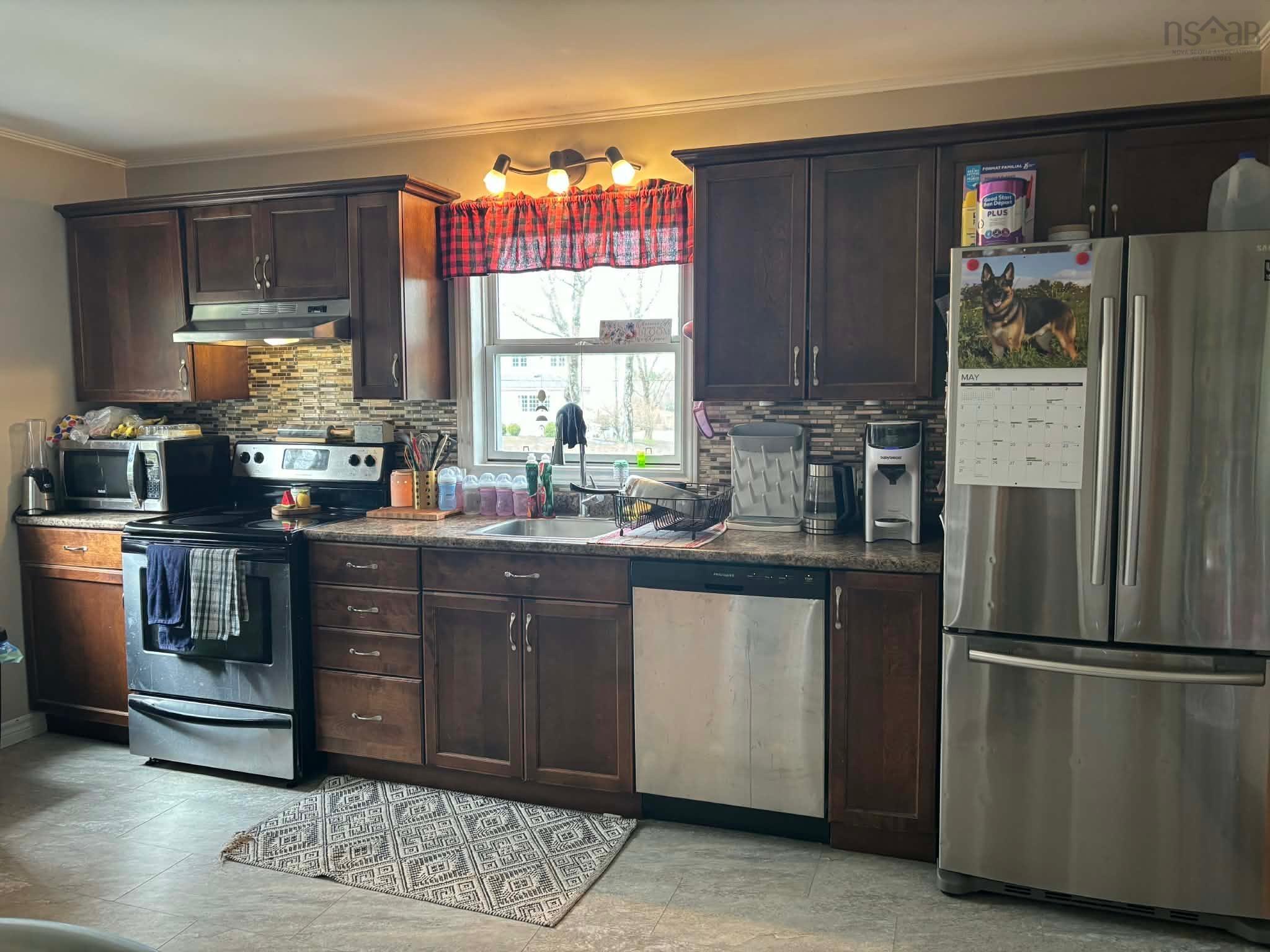 $299,900.00: 195 Brentwood Road, Brentwood