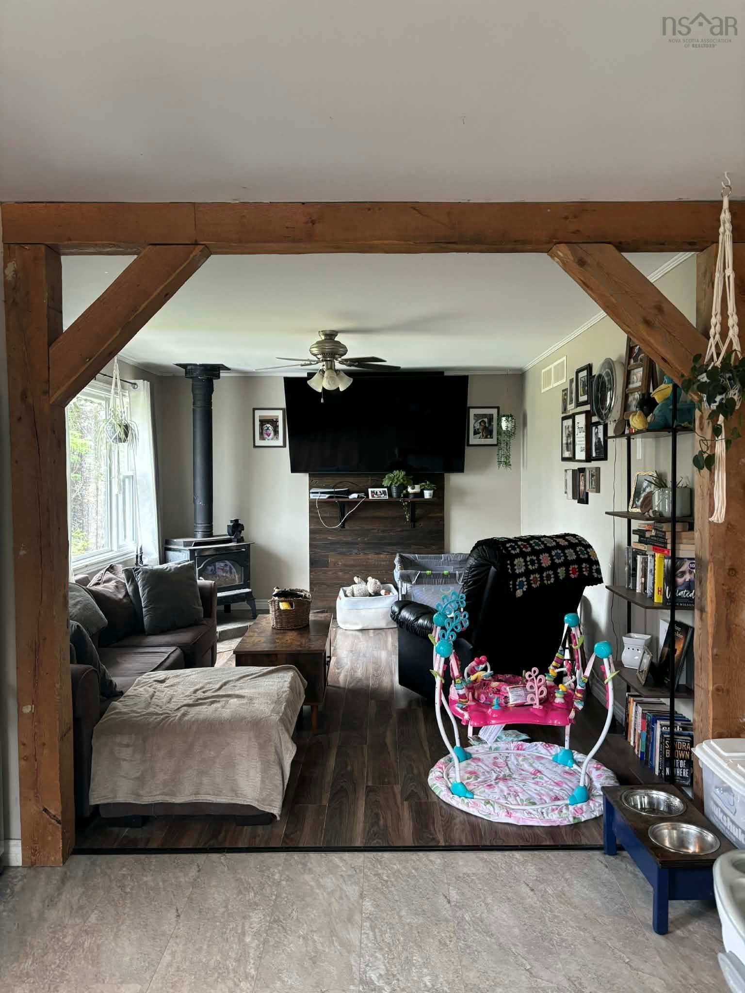 $299,900.00: 195 Brentwood Road, Brentwood