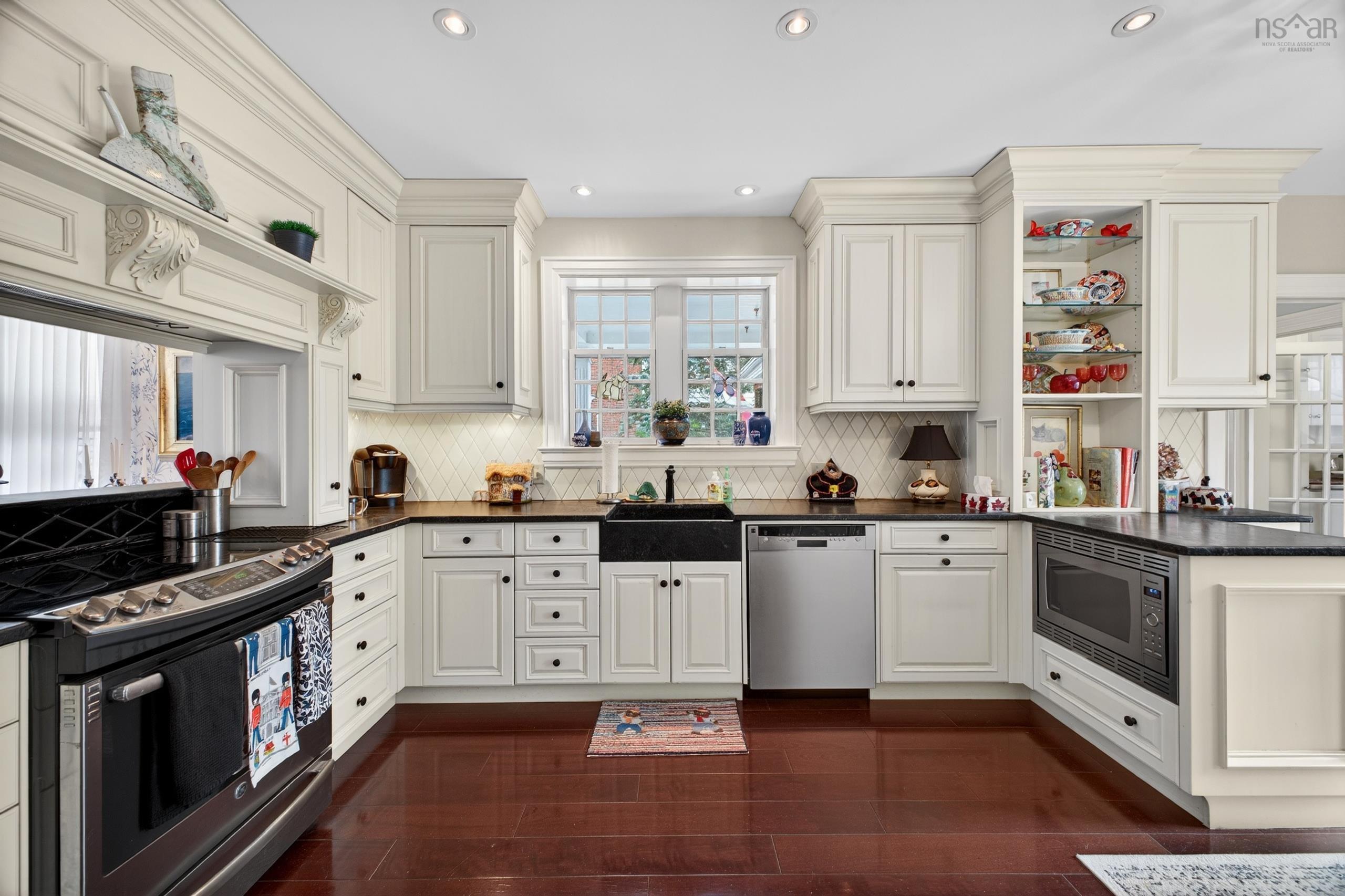 $969,000.00: 46 Highland Drive, Truro
