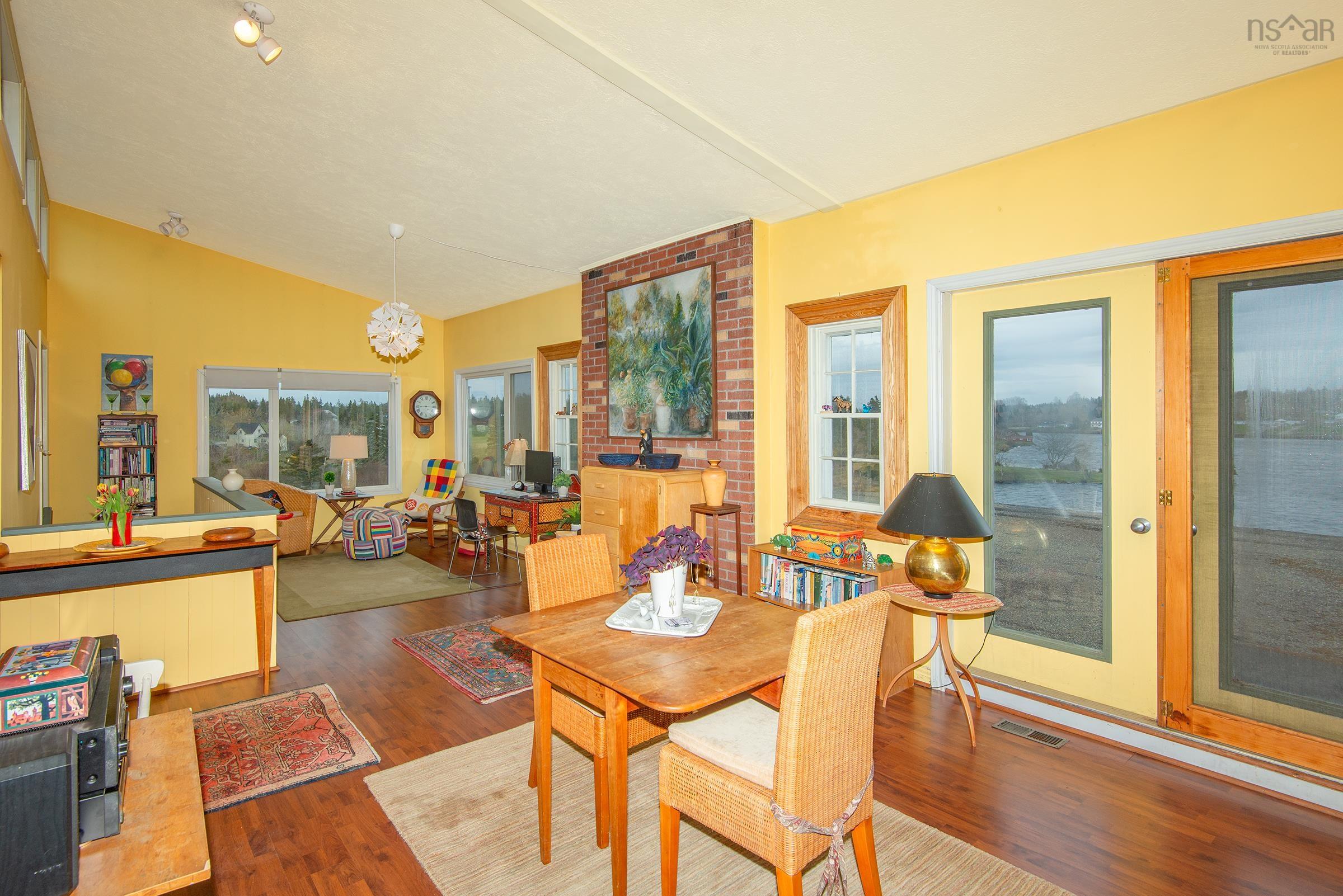 $485,000.00: 845 Lakeside Road, Milton Highlands