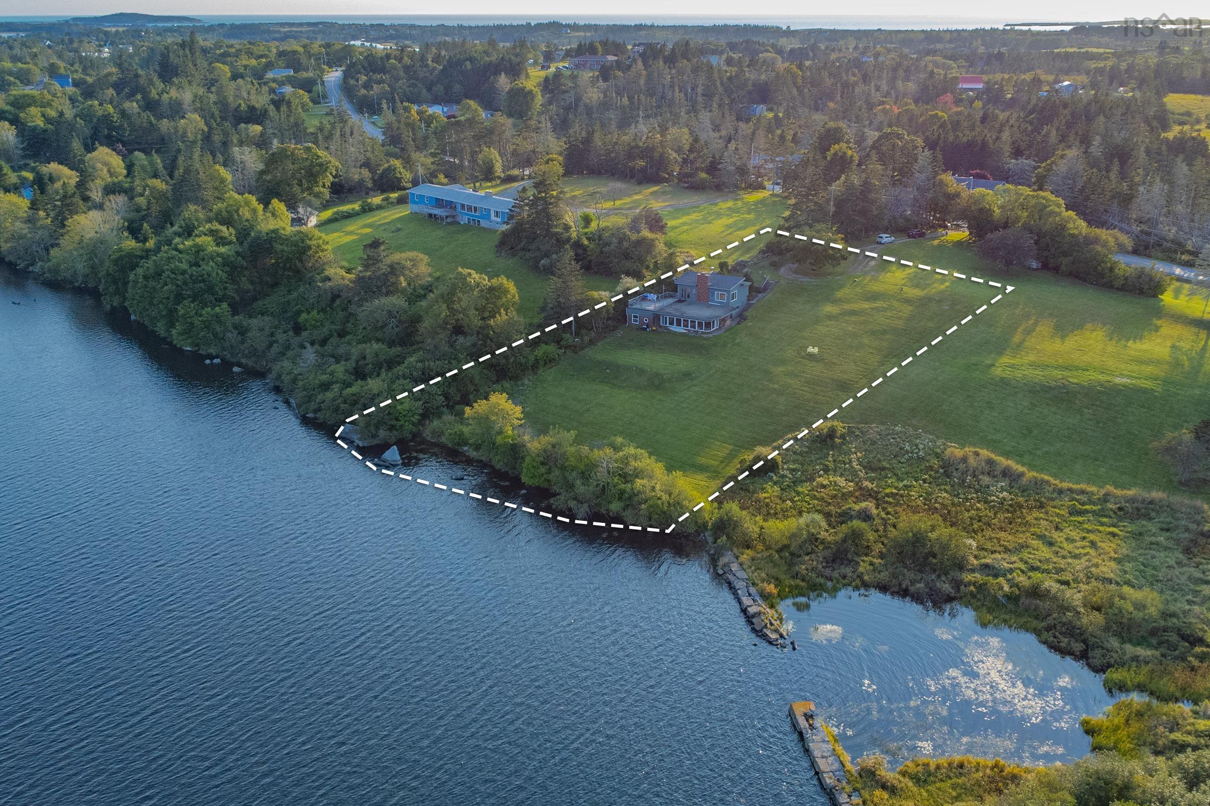 $485,000.00: 845 Lakeside Road, Milton Highlands