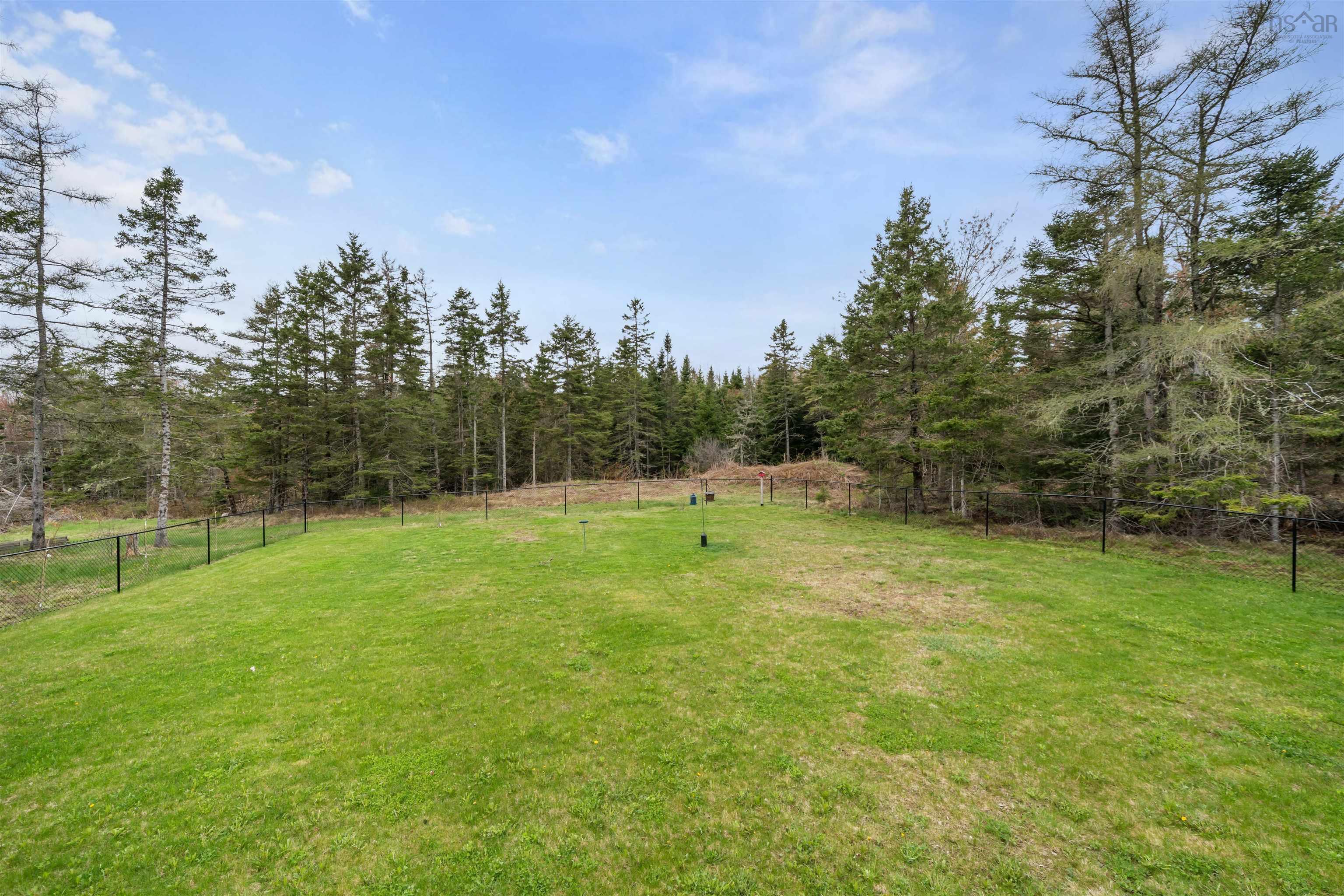 $369,900.00: 95 LORNADA Drive, Onslow Mountain