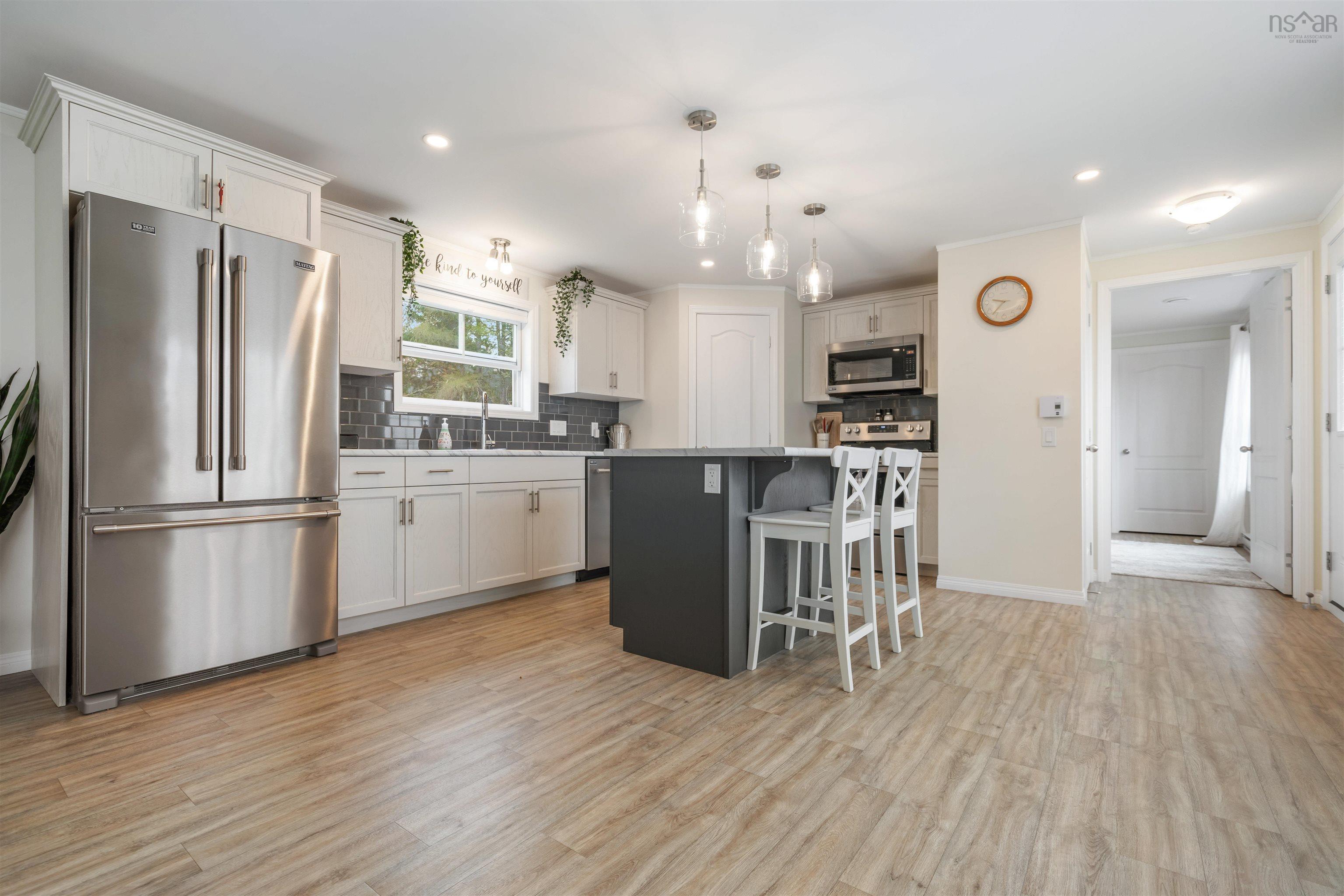 $369,900.00: 95 LORNADA Drive, Onslow Mountain