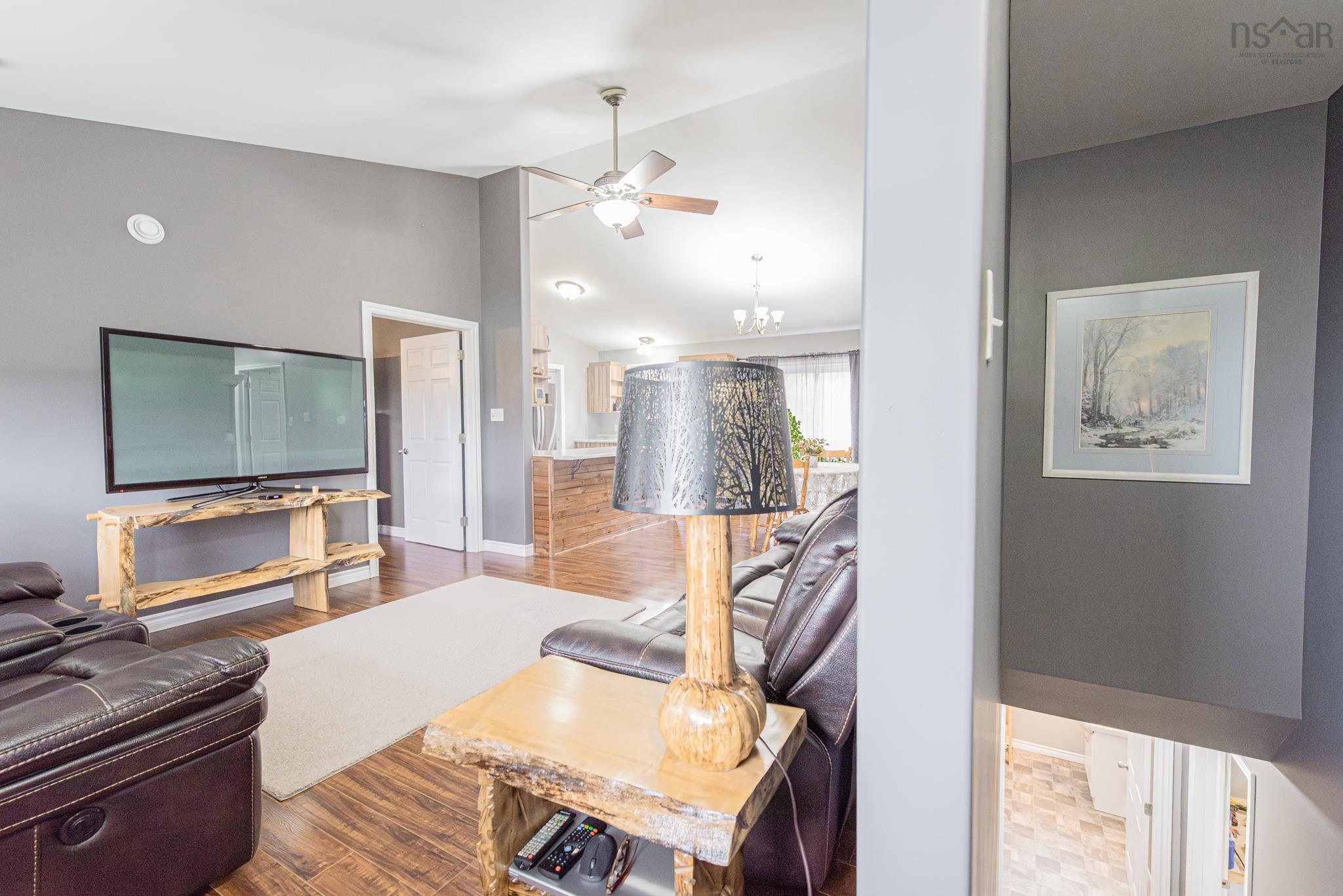 $449,900.00: 122 Anderson Mountain Road, Anderson Mountain