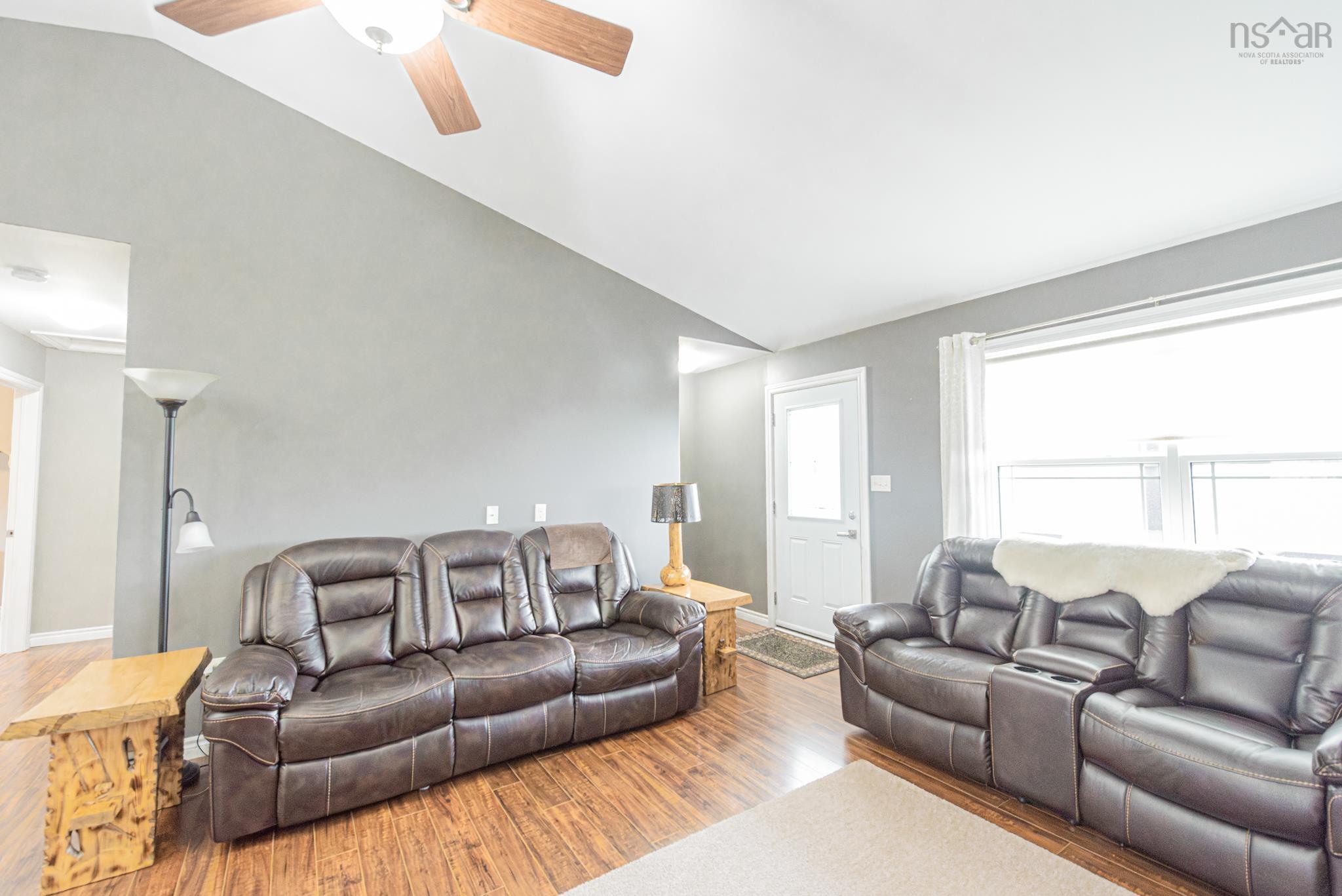 $449,900.00: 122 Anderson Mountain Road, Anderson Mountain