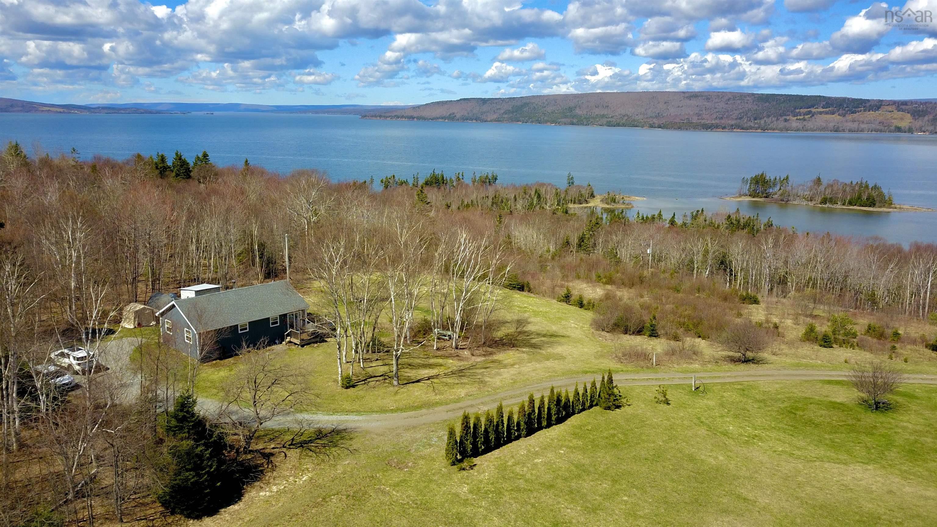 $298,000.00: 8212 Kempt Head Road, Kempt Head