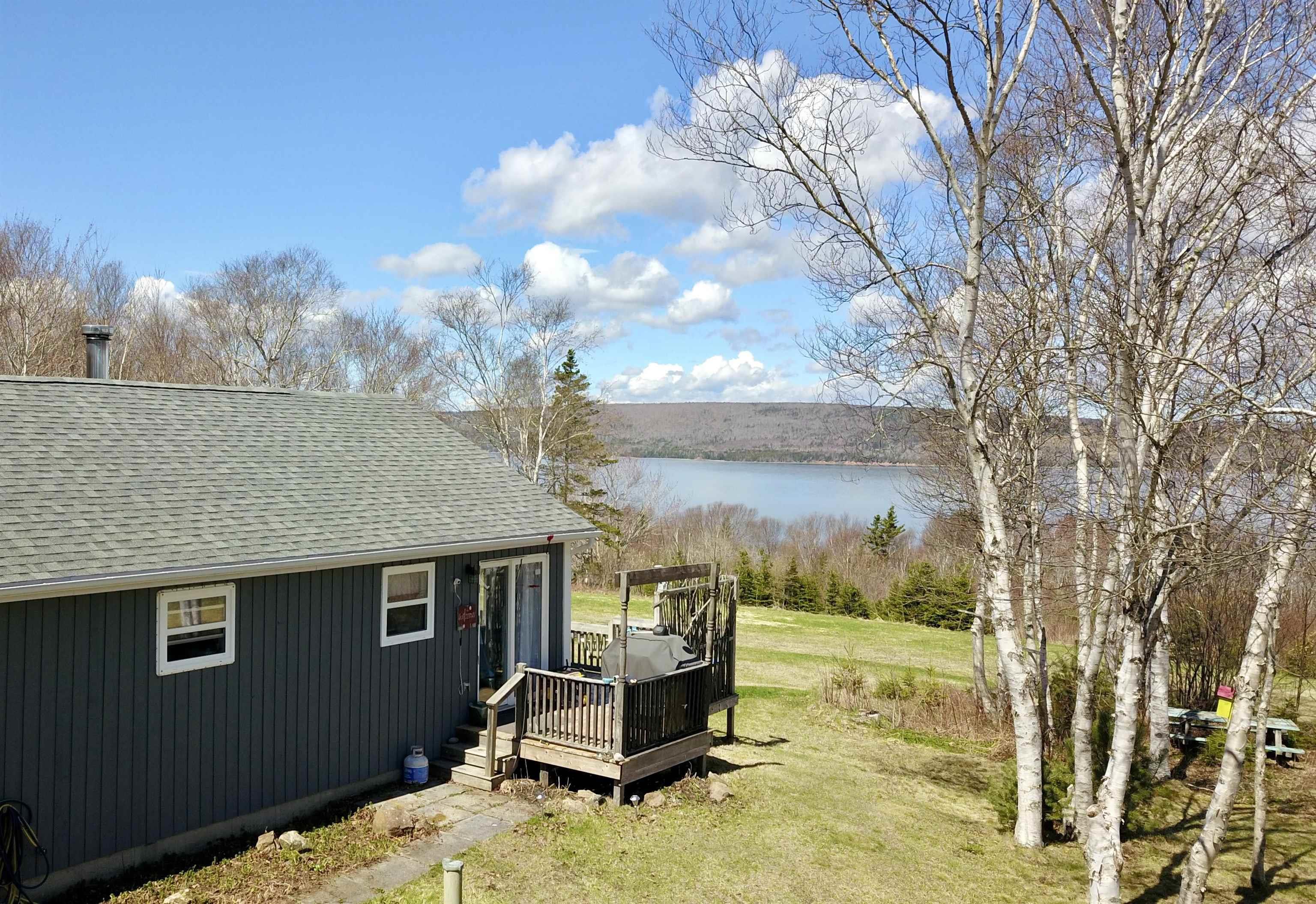 $298,000.00: 8212 Kempt Head Road, Kempt Head